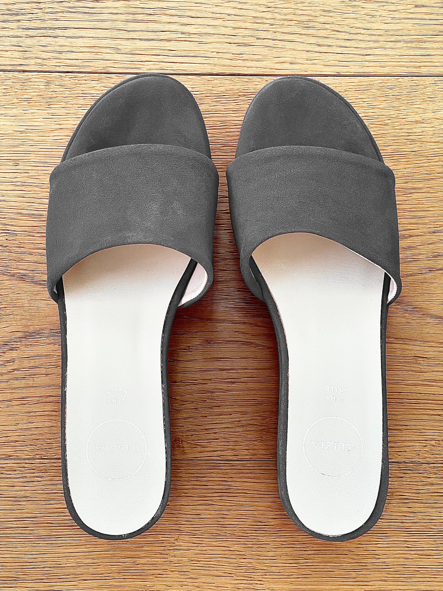 ARON SUEDE GRAY