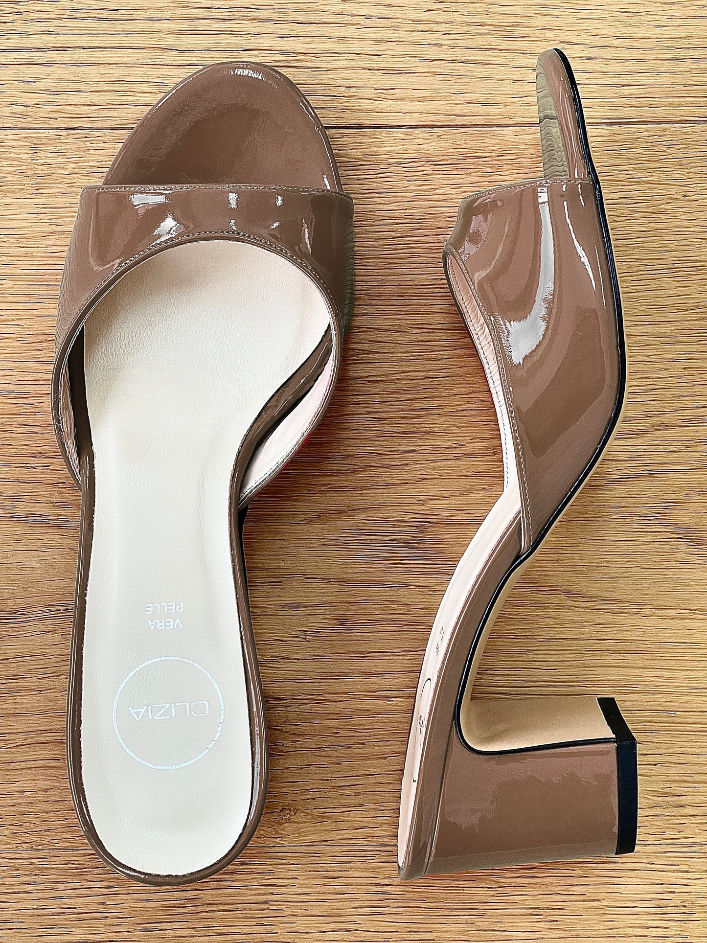 AZAI TAUPE PATENT LEATHER