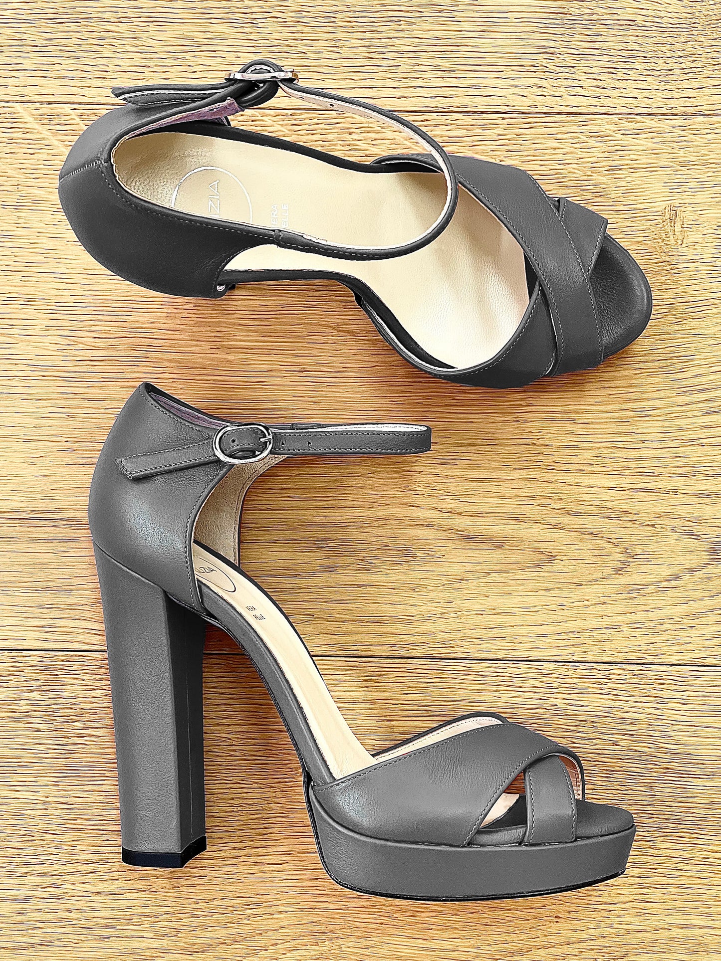 BRAIS LEATHER GRAY