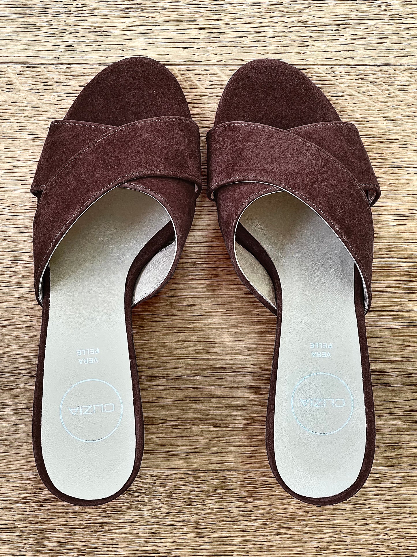BROWN SUEDE ZURI