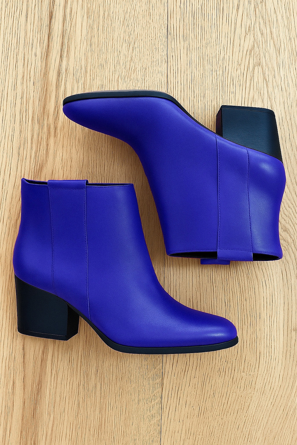 TESSA LEATHER BLUETTE