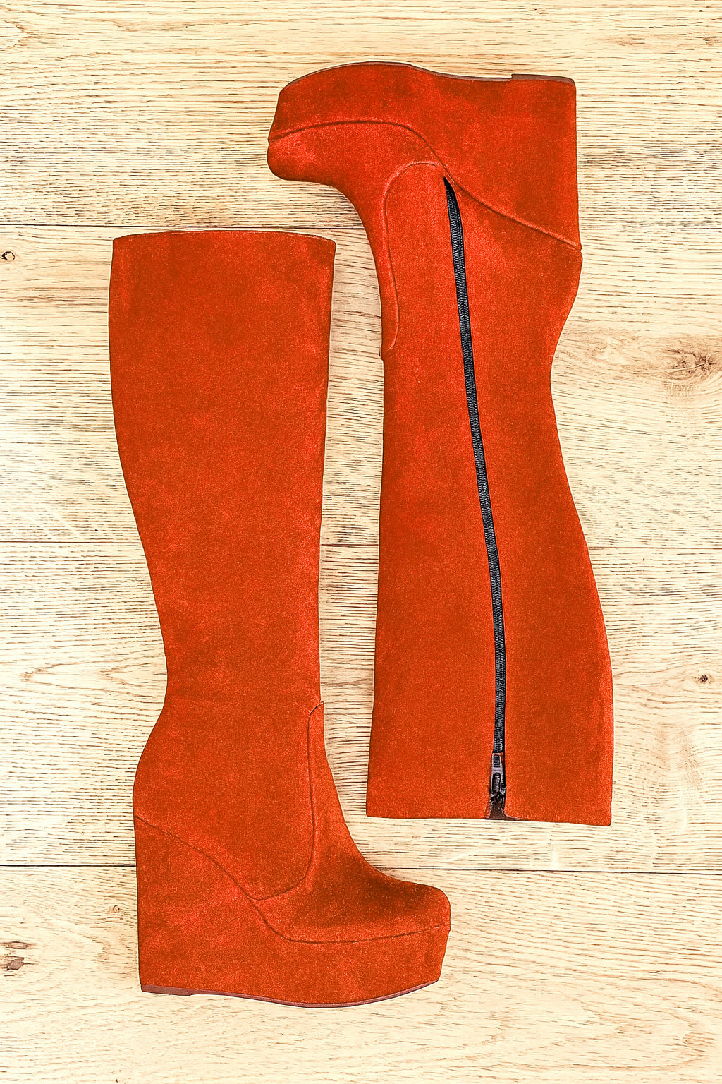 ORANGE SUEDE SAM