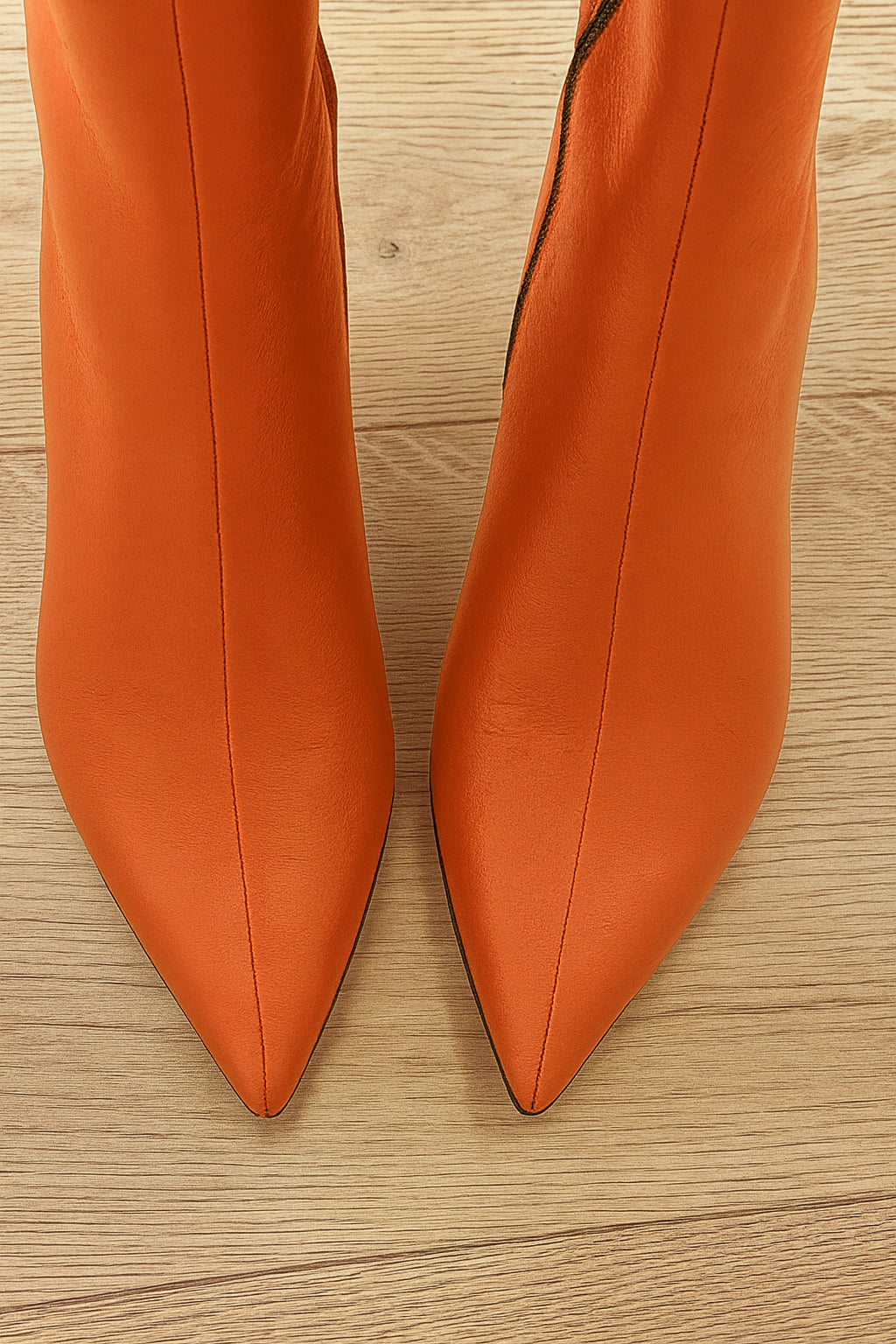 ORION ORANGE LEATHER