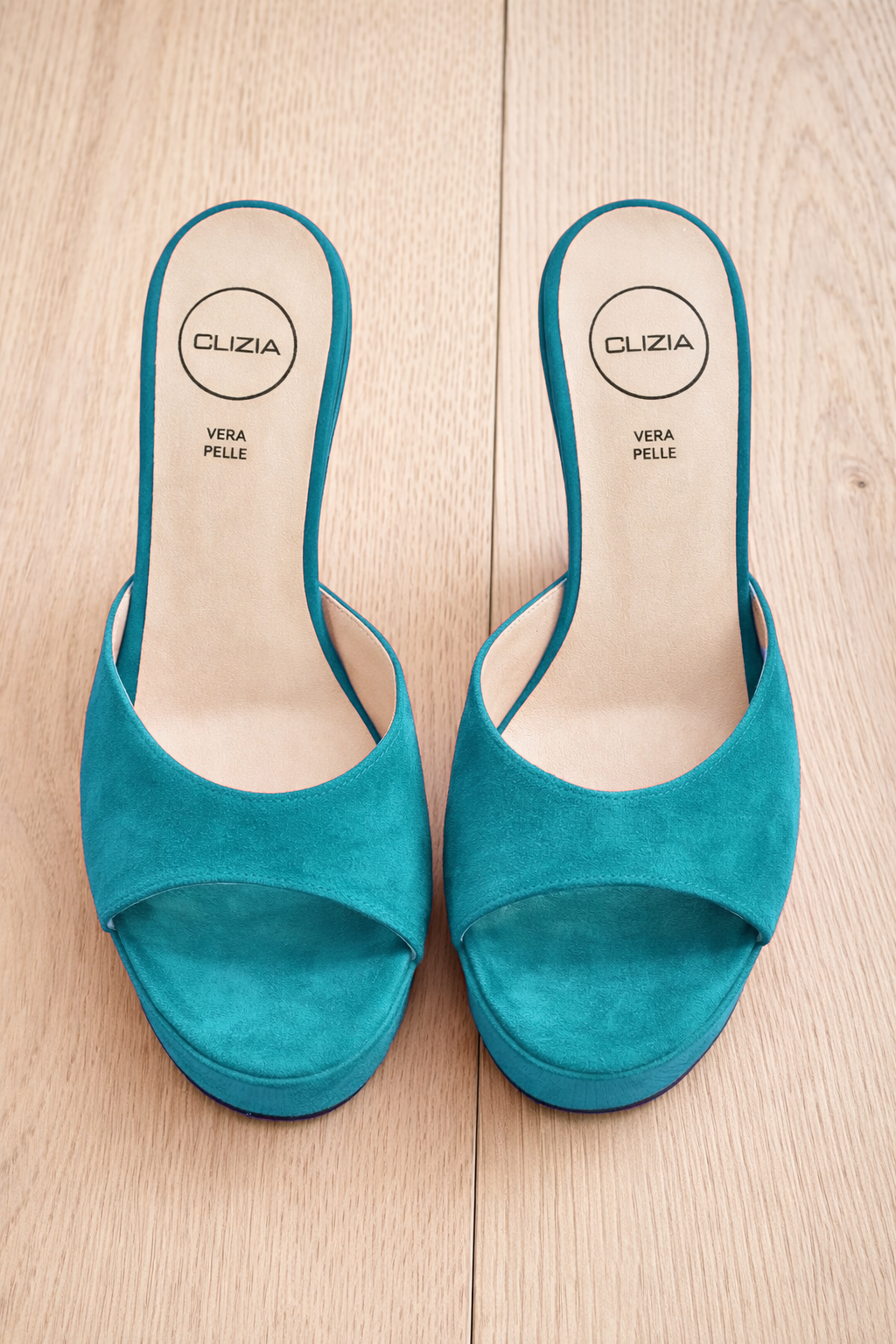 LIPSEY LIGHT BLUE SUEDE