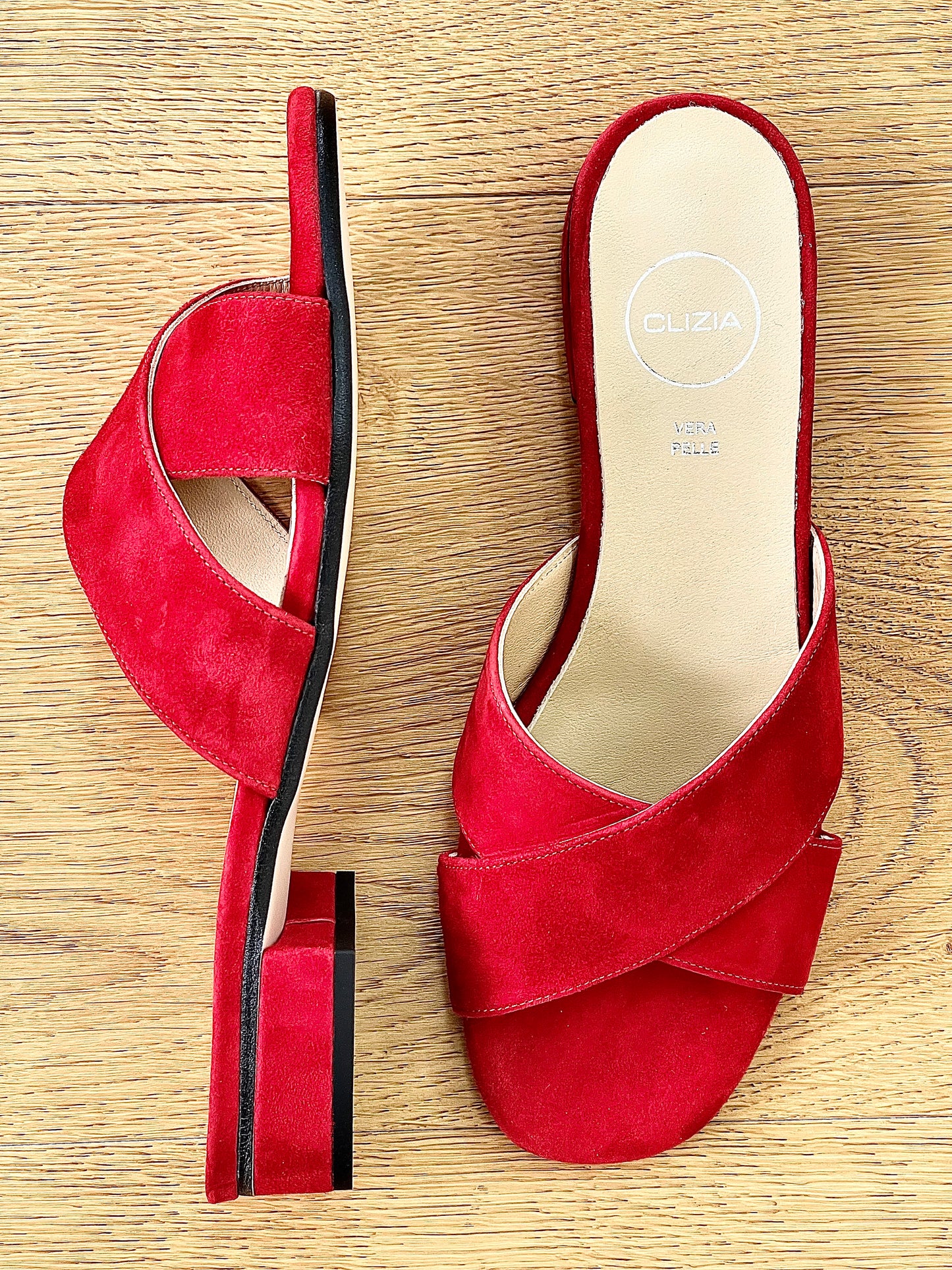 URIEL RED SUEDE