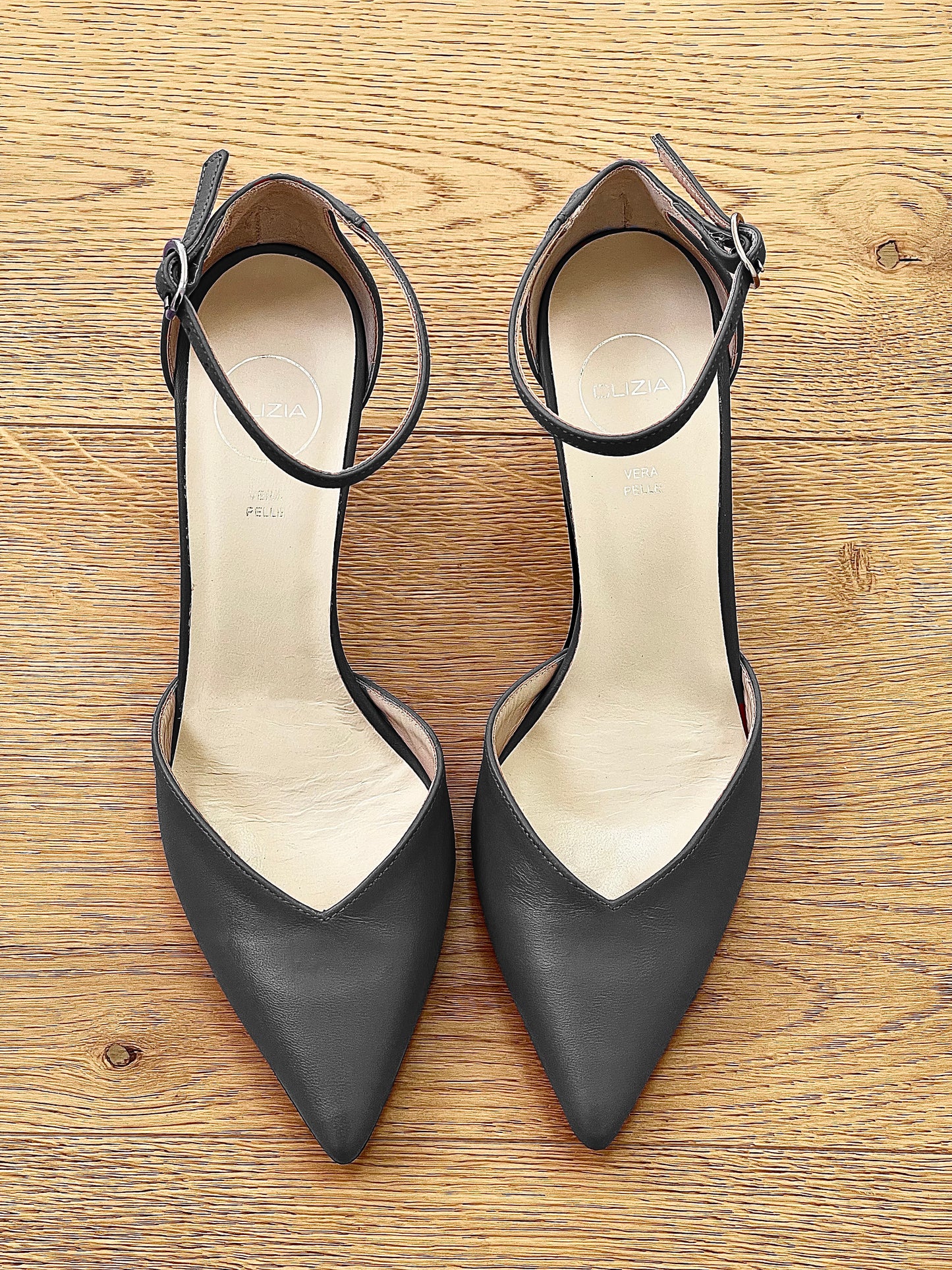 ADA LEATHER GRAY