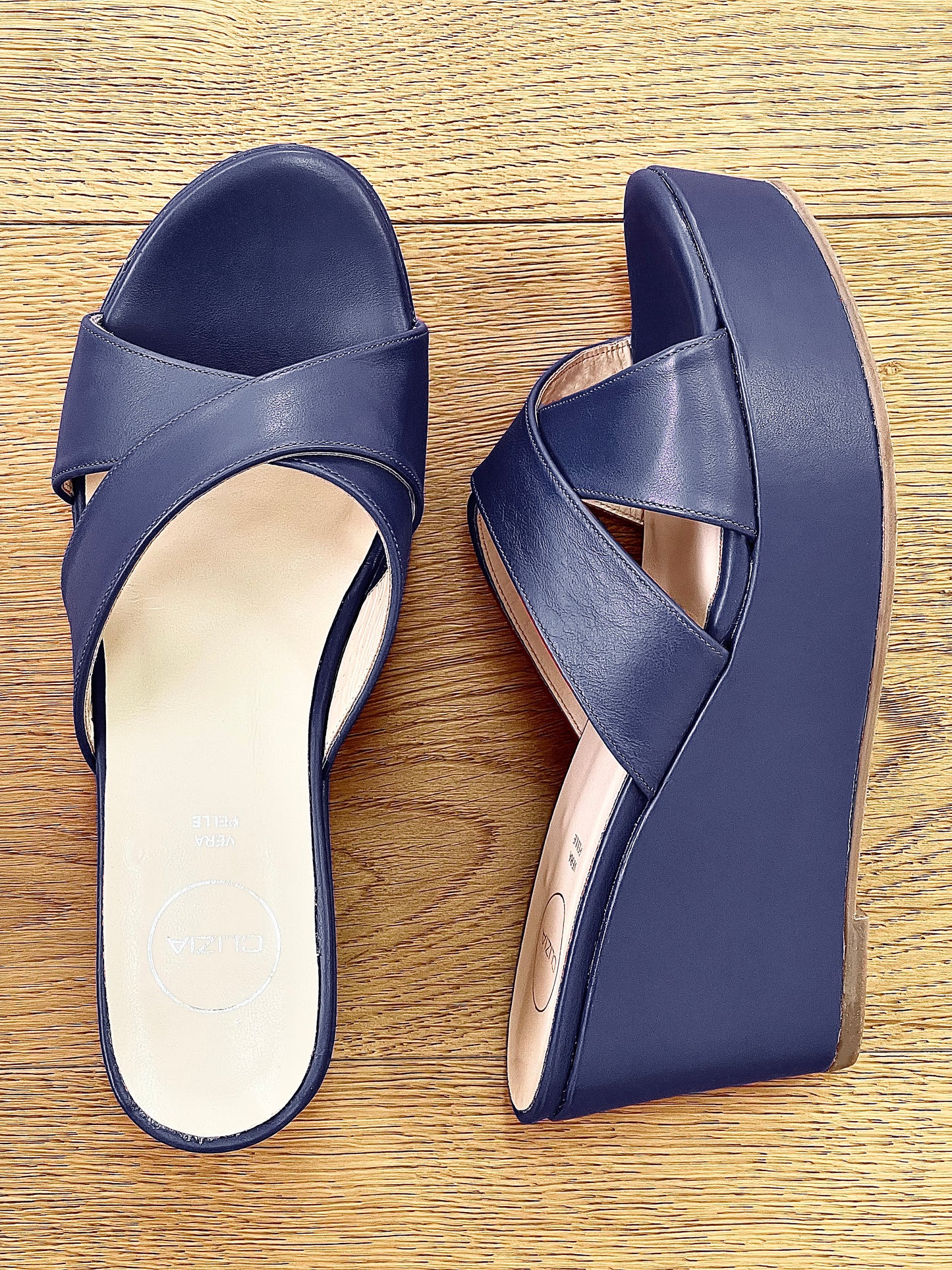 DAGO BLUE LEATHER