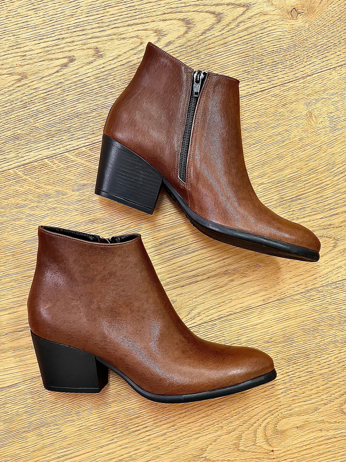 ELISABET LEATHER COGNAC