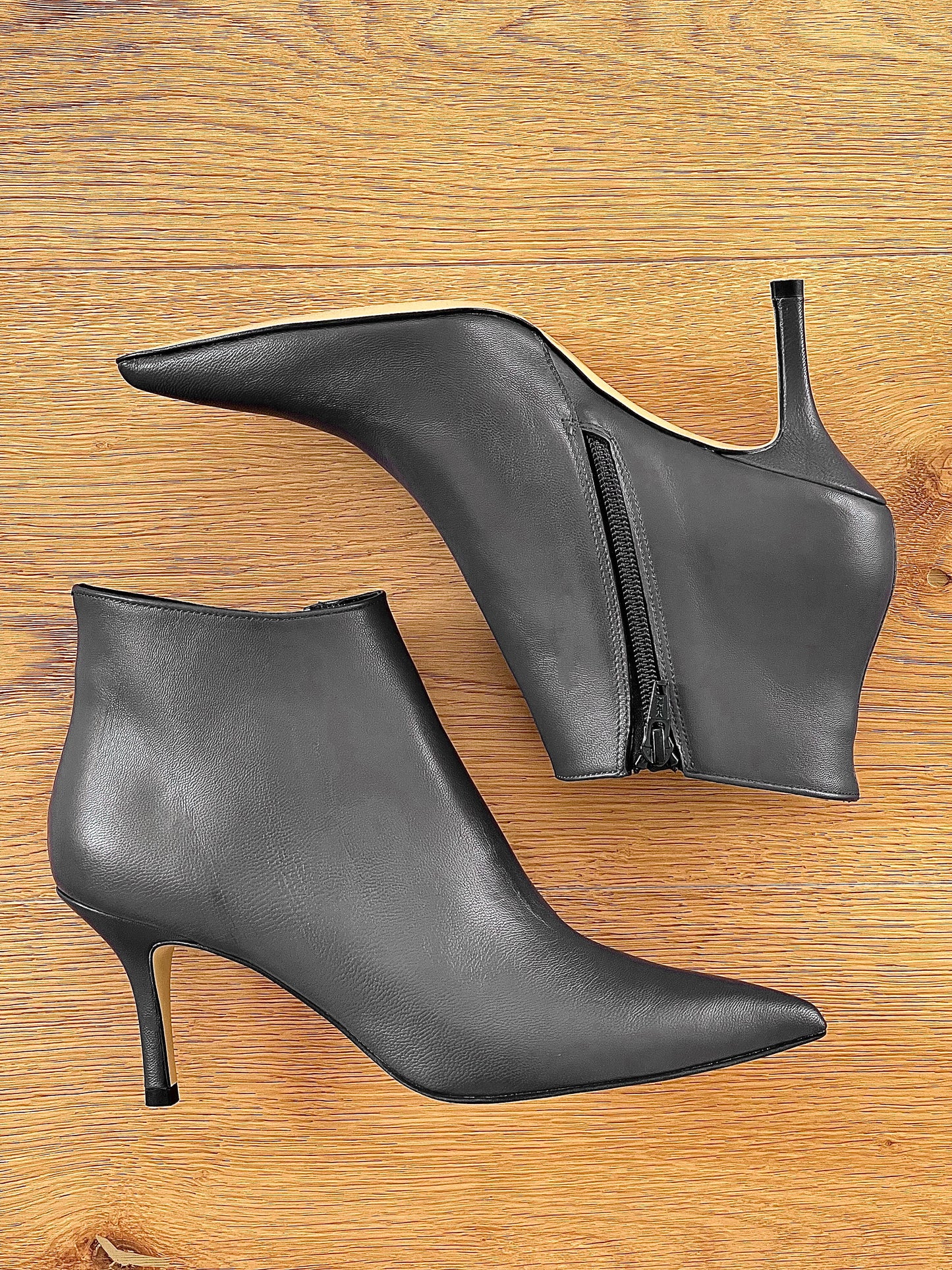 JET LEATHER GRAY