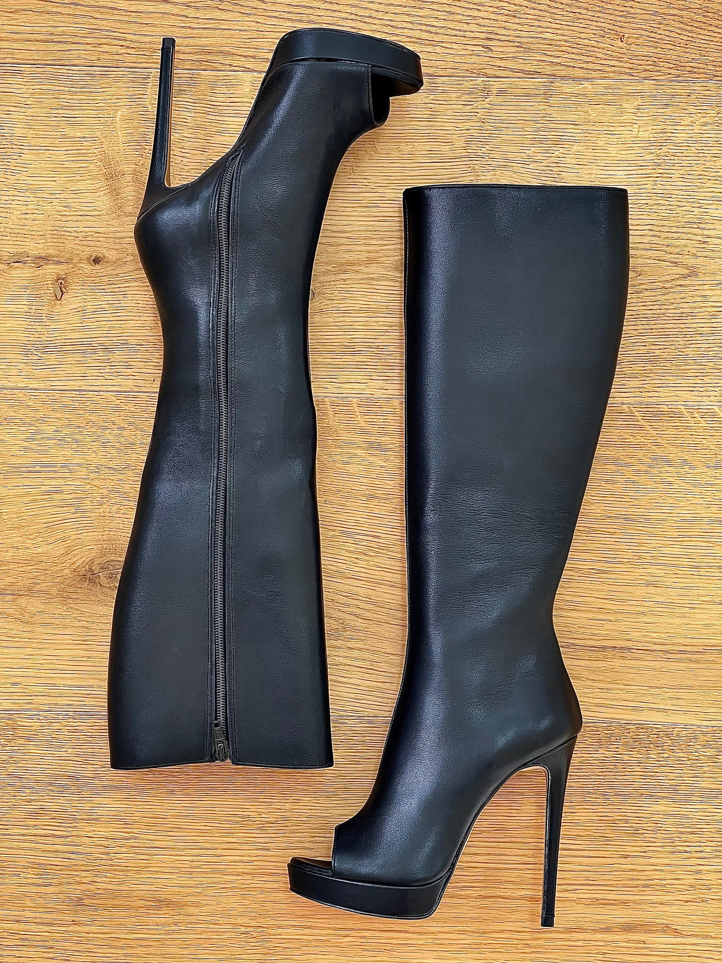 ESSEN LEATHER BLACK