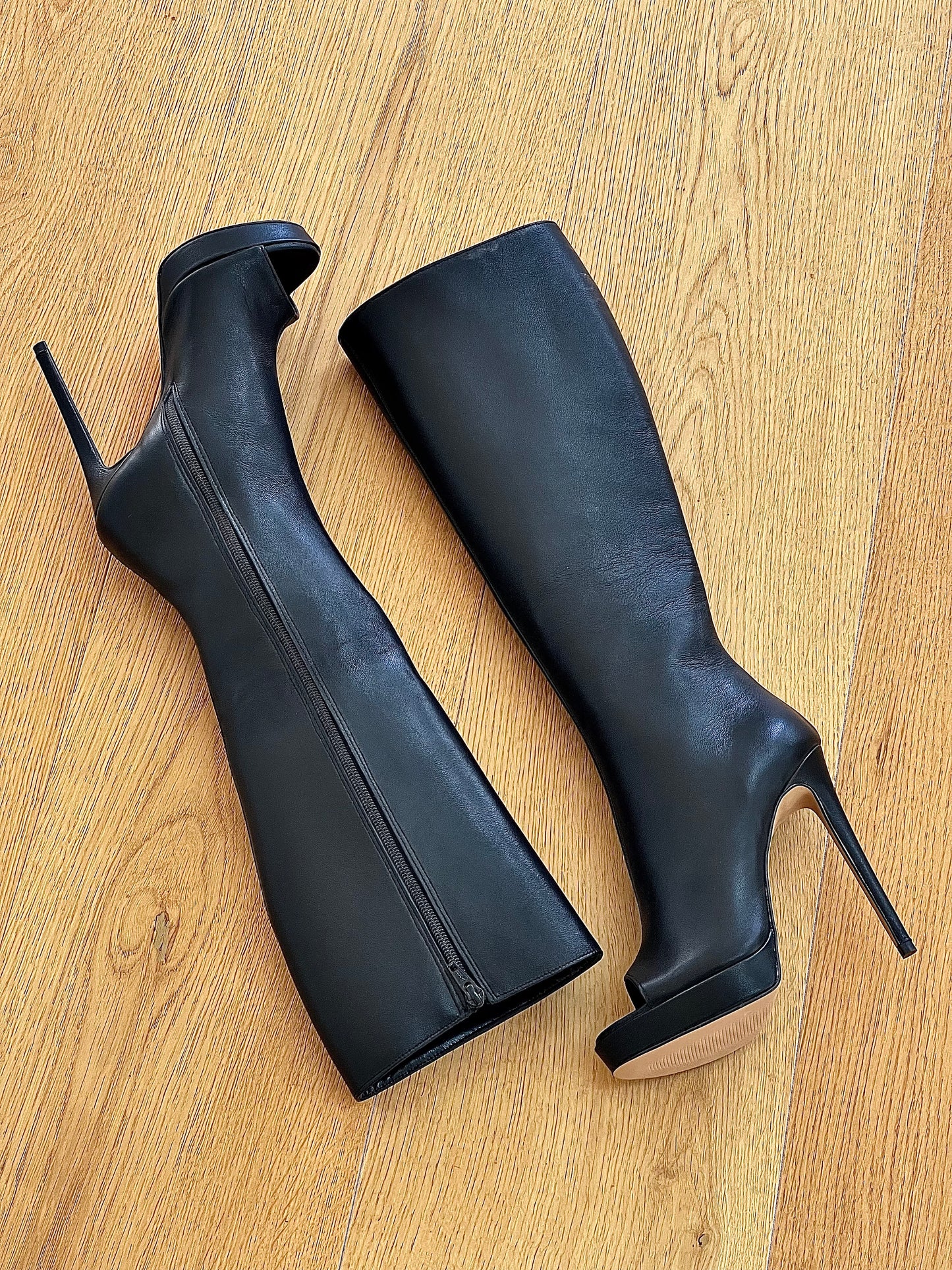 ESSEN LEATHER BLACK