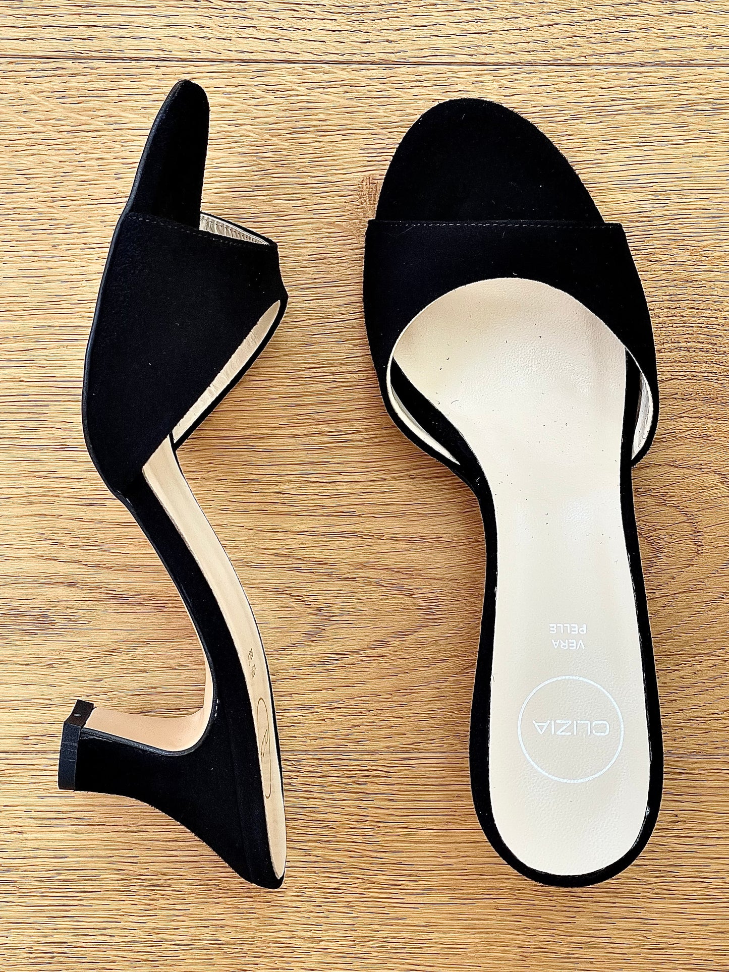YUDI BLACK SUEDE