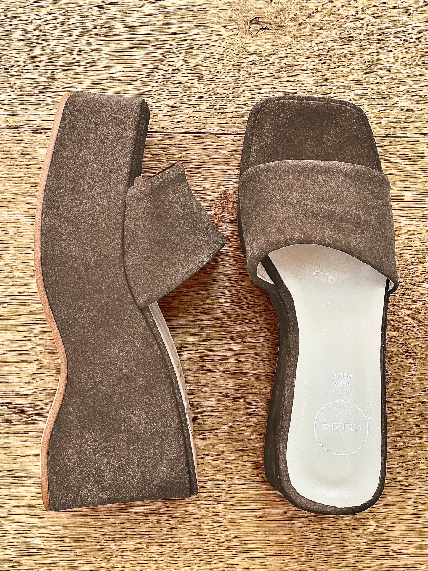 CONNIE TAUPE SUEDE