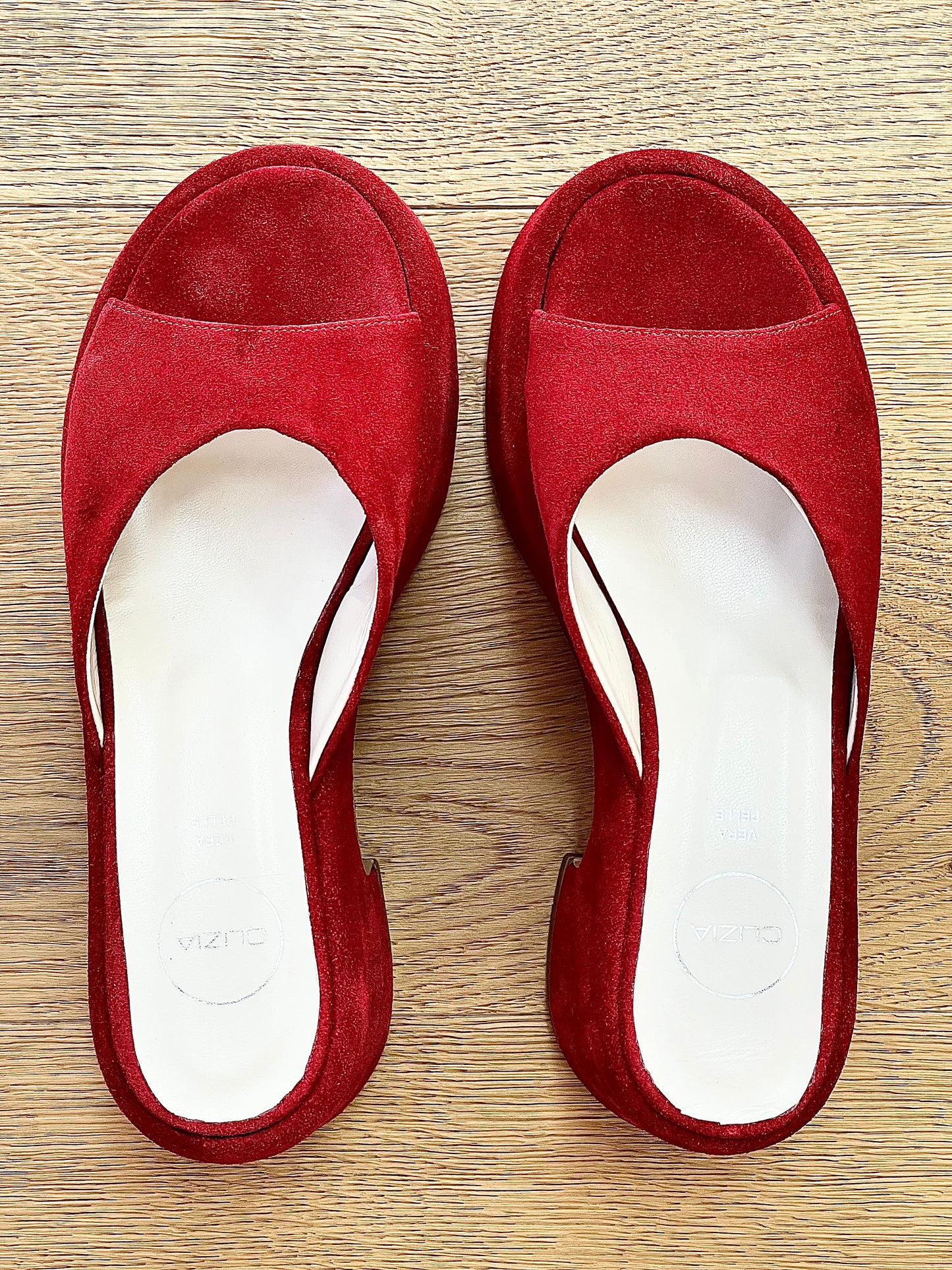 RED SUEDE JACKIE