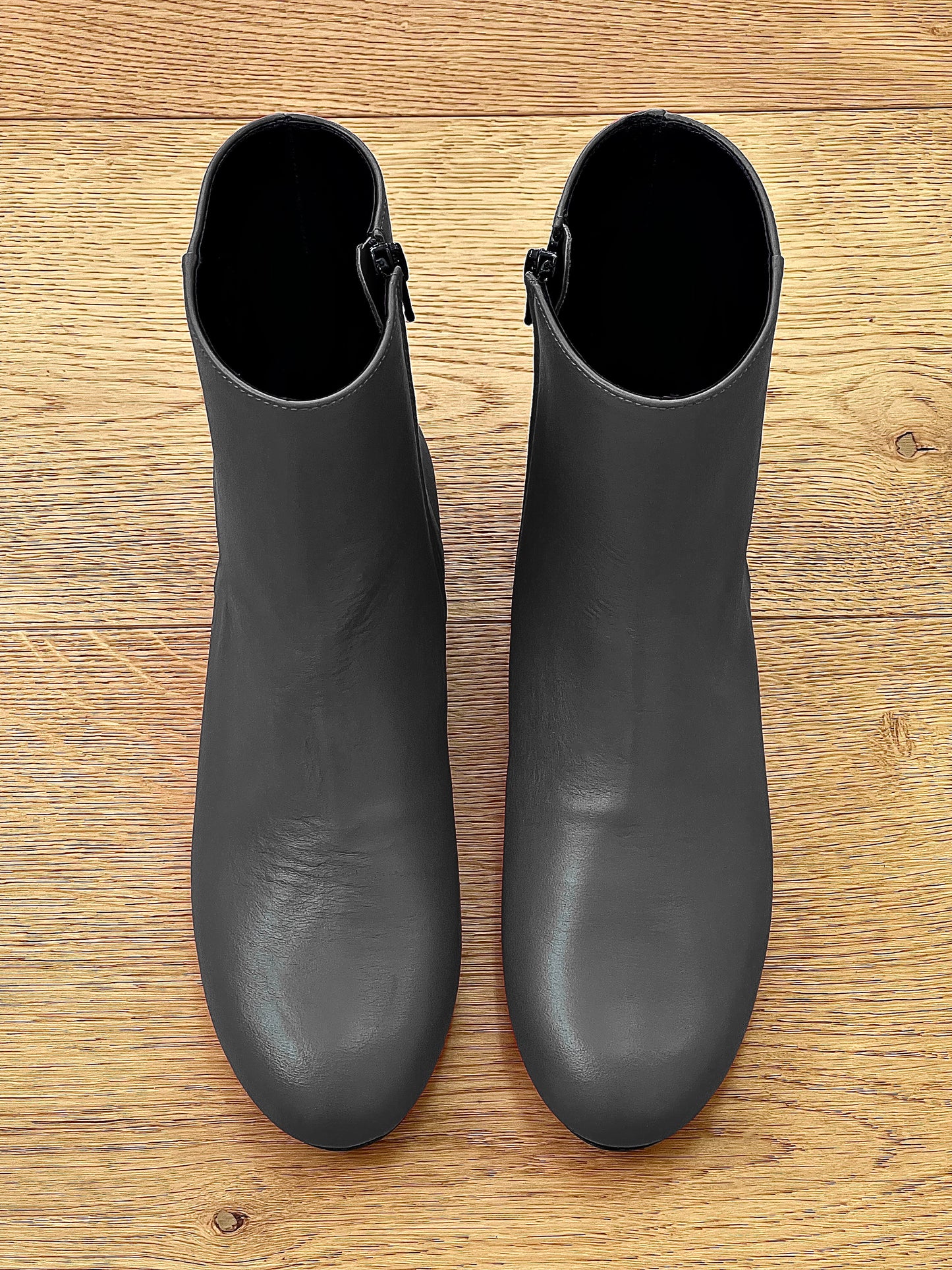 KOEN LEATHER GRAY