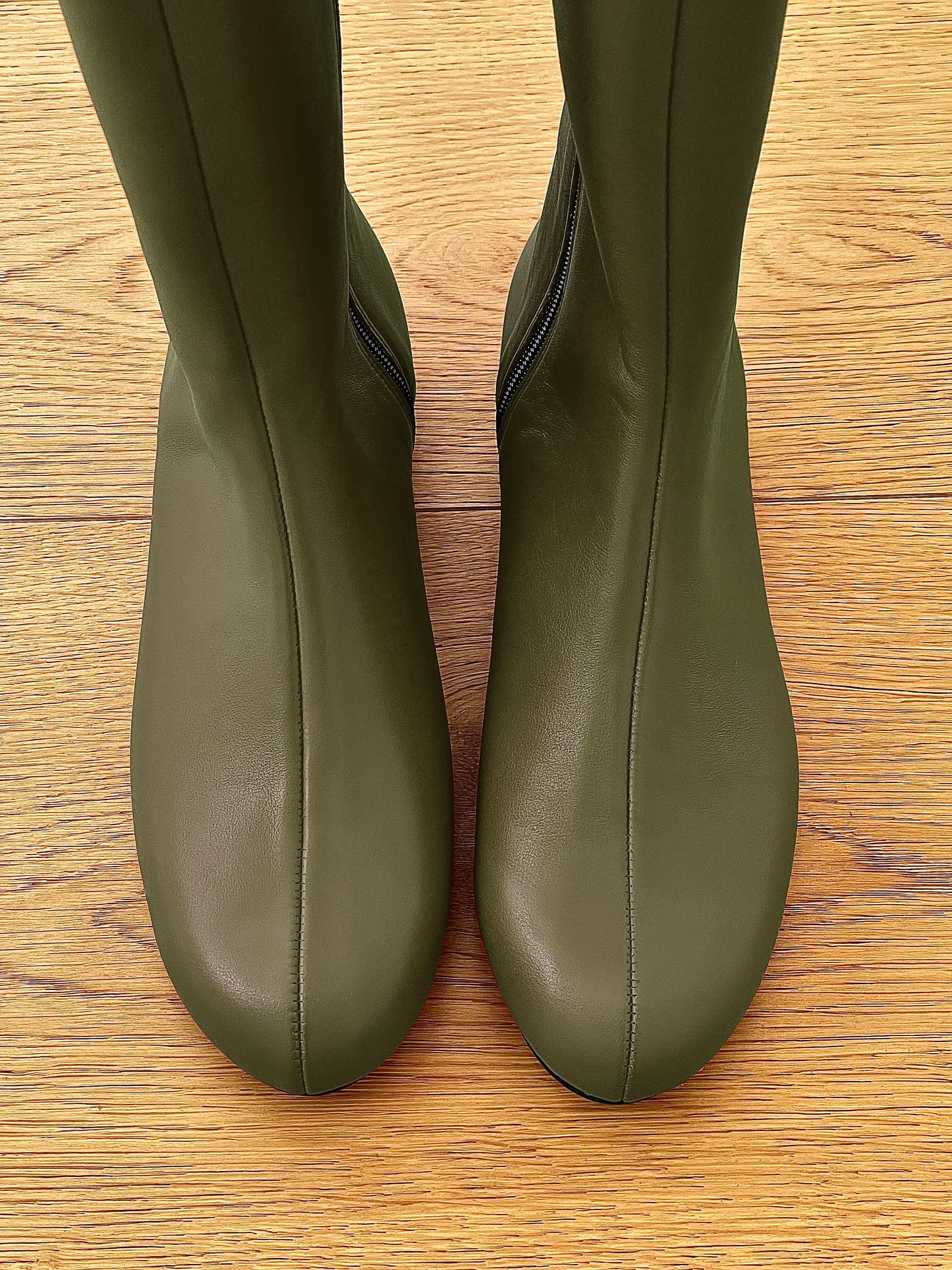 JONAS KHAKI LEATHER