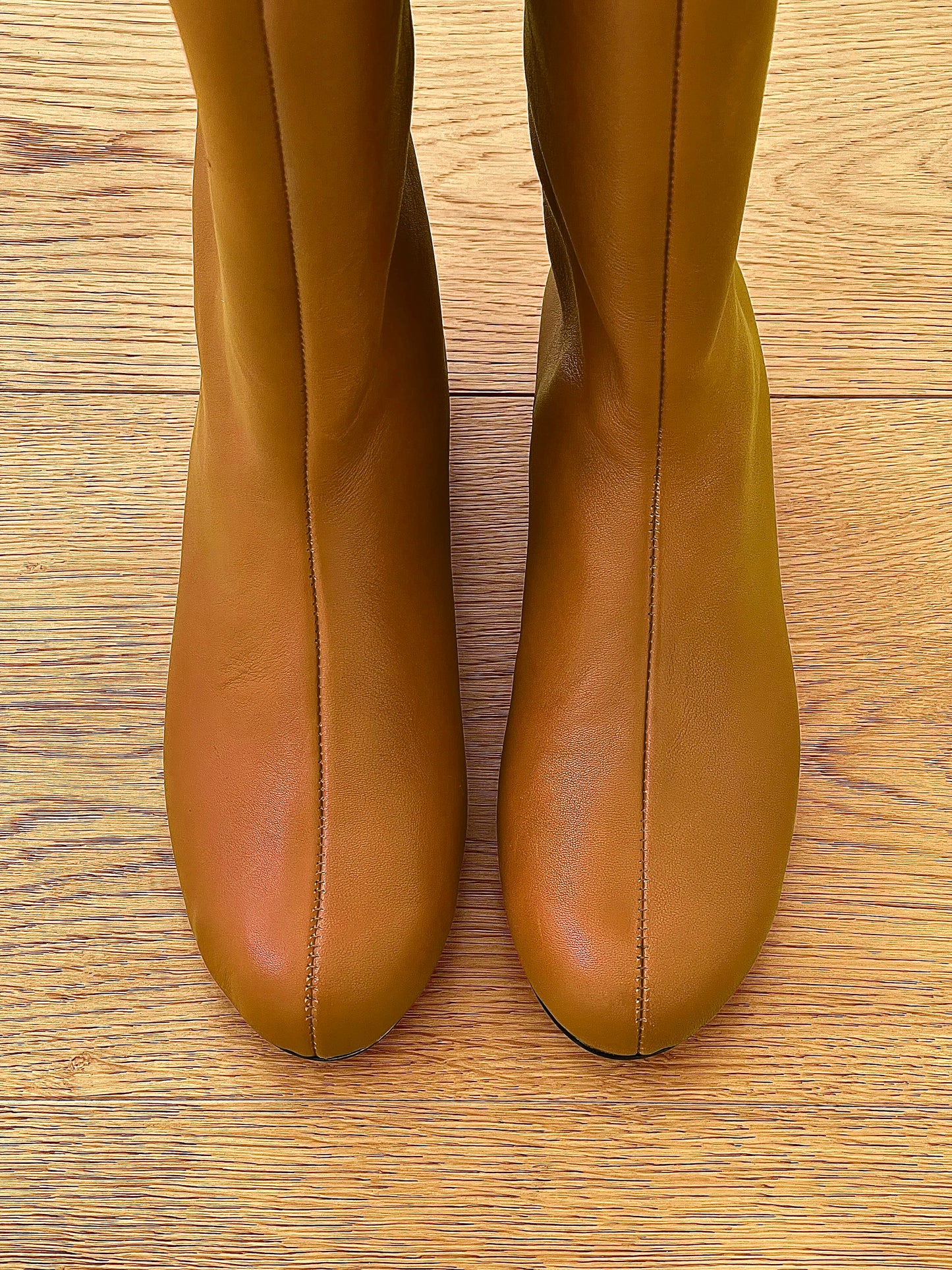 CINDY LEATHER LEATHER