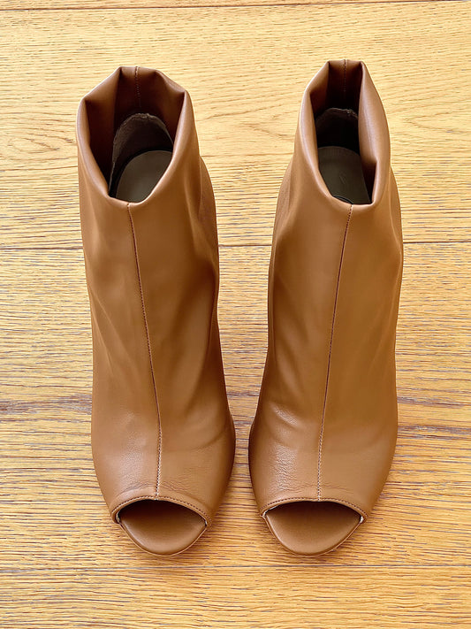 MALLOW LEATHER