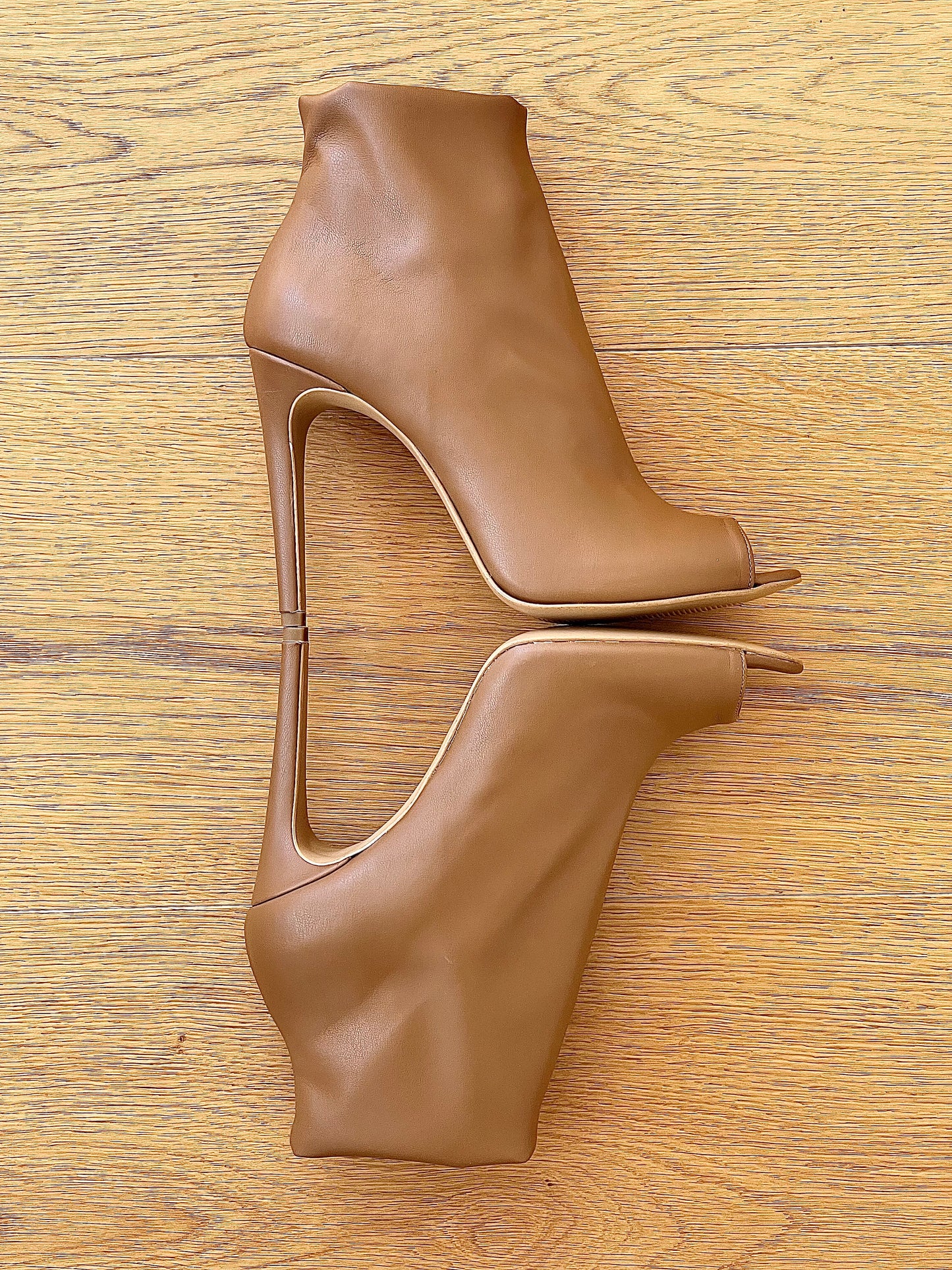 MALLOW LEATHER