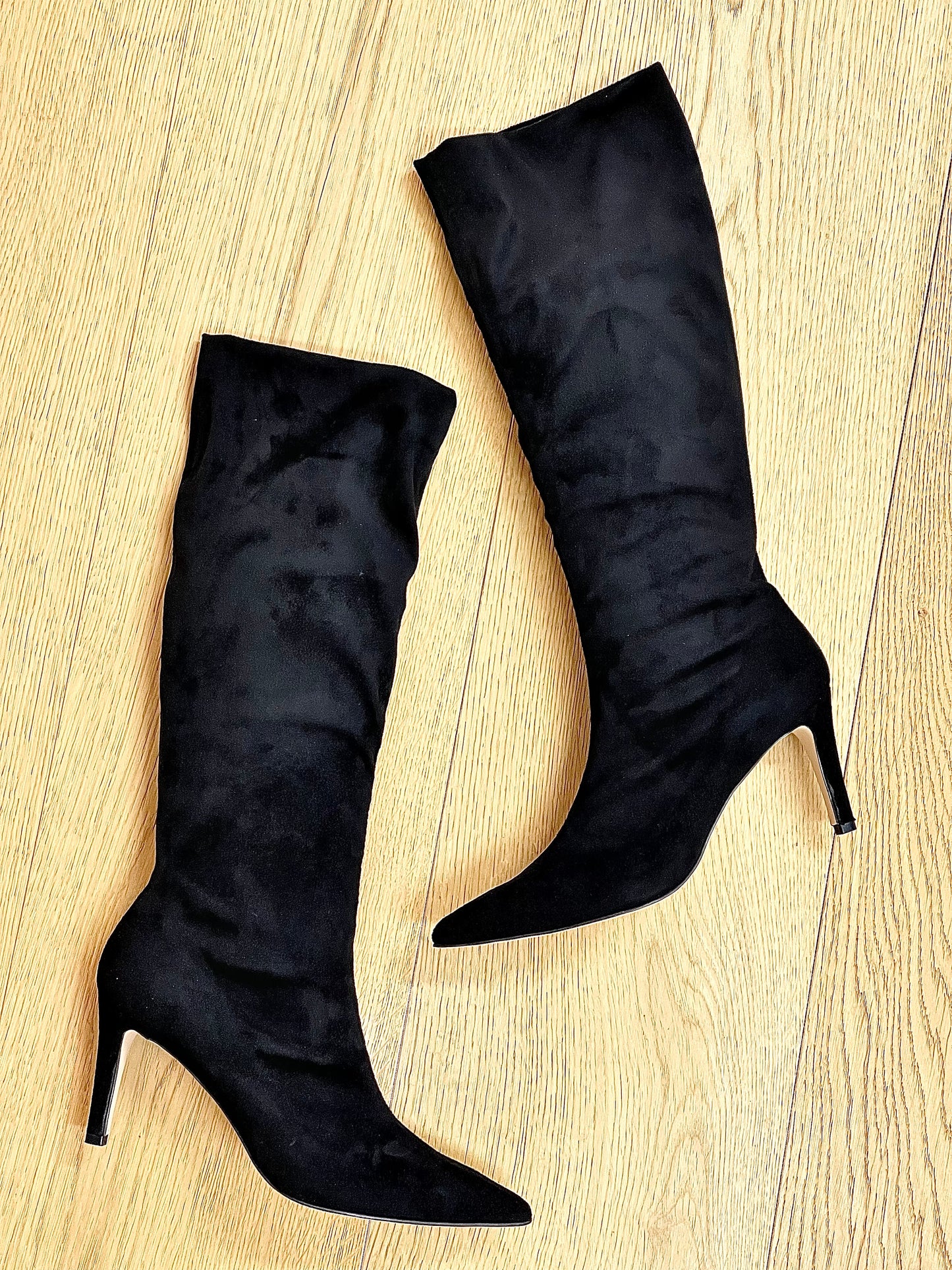 RAUL BLACK SUEDE