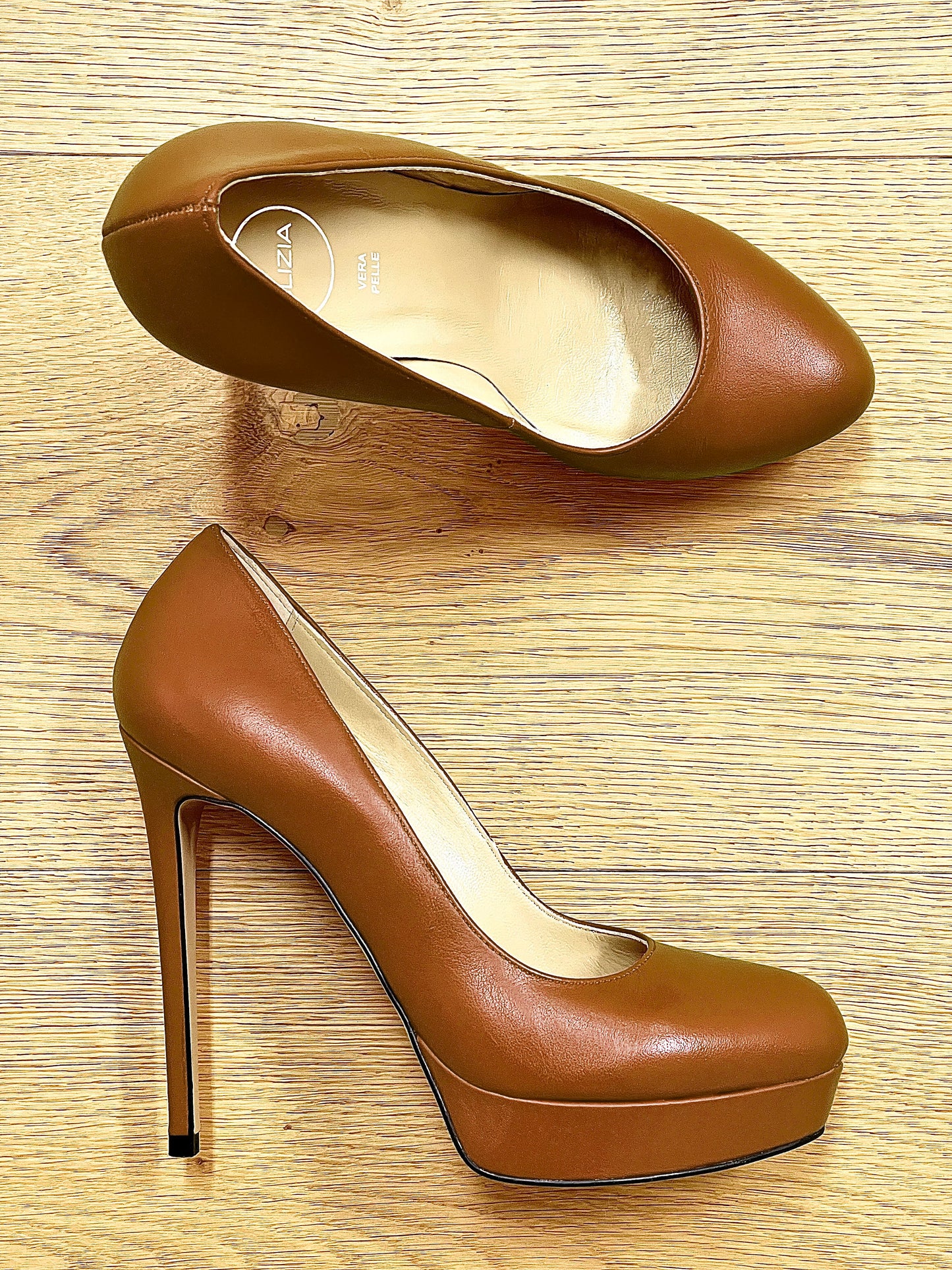 EVEN COGNAC LEATHER