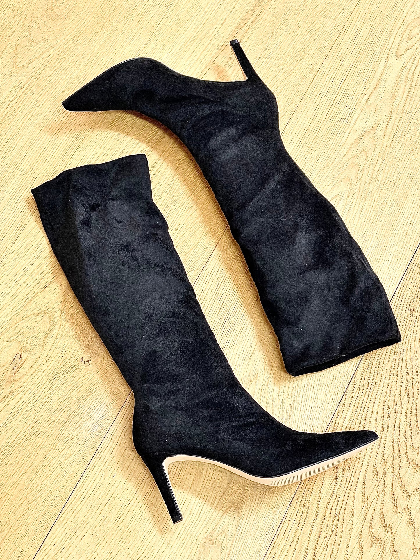 RAUL BLACK SUEDE