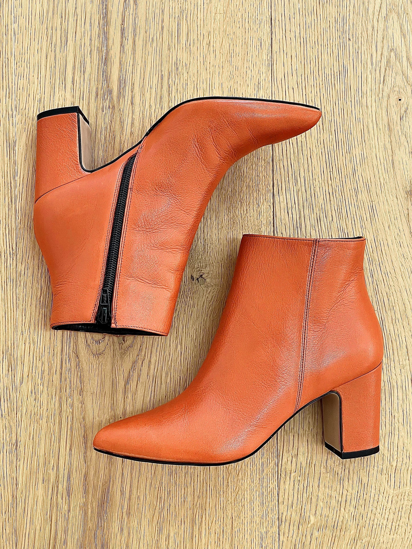 GEMINI ORANGE LEATHER