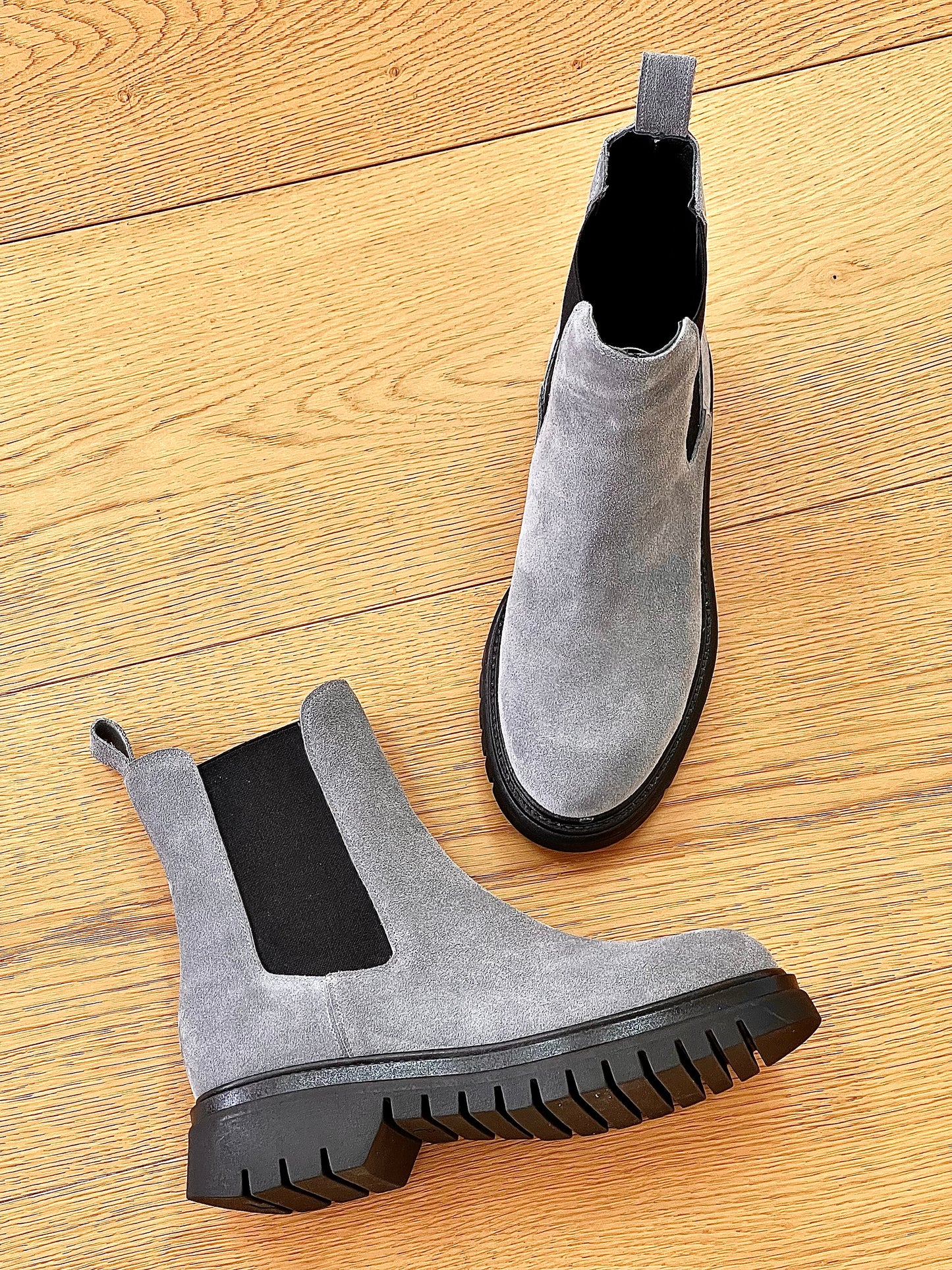 KAREN SUEDE GRAY