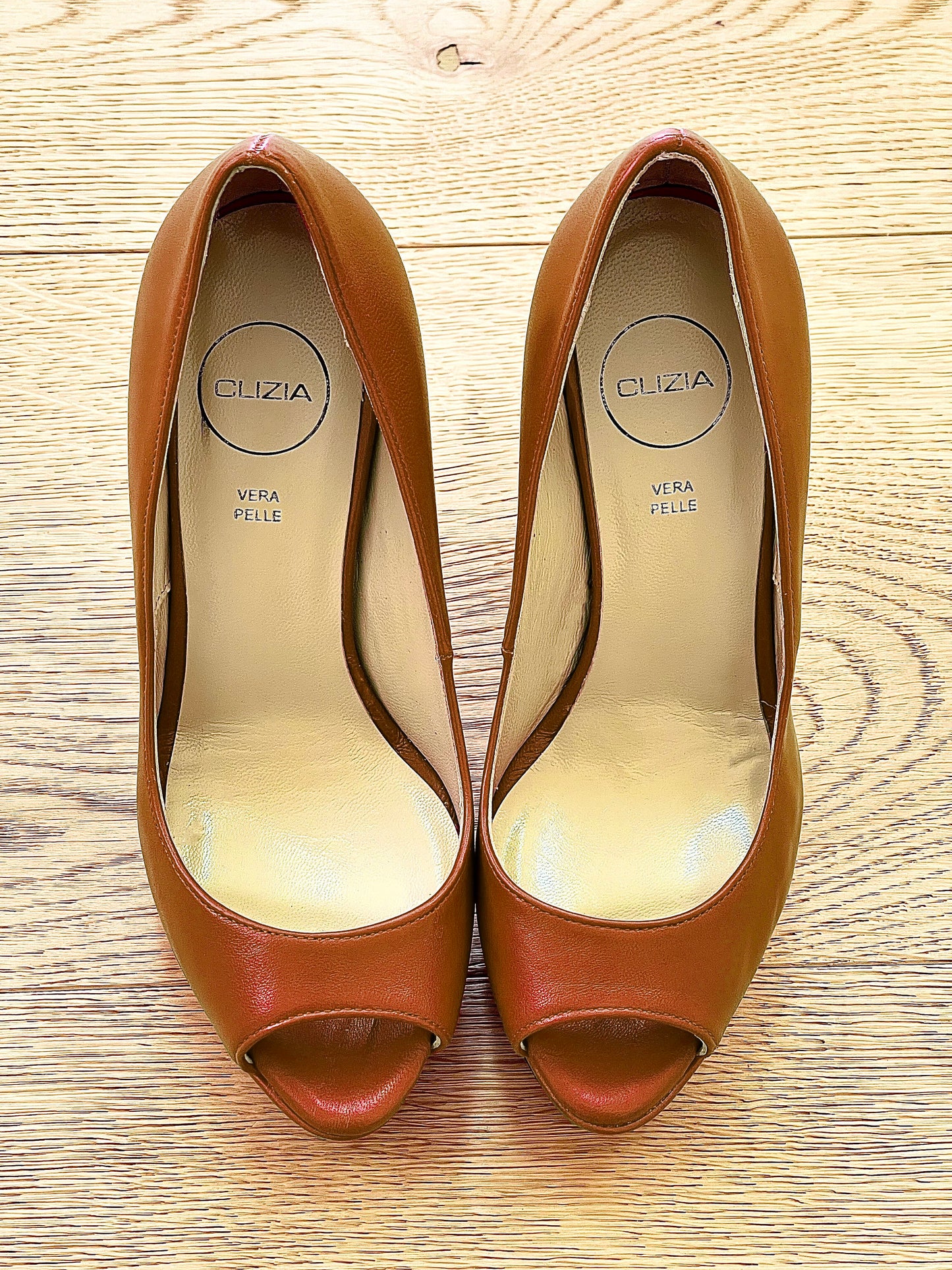 BETA COGNAC LEATHER