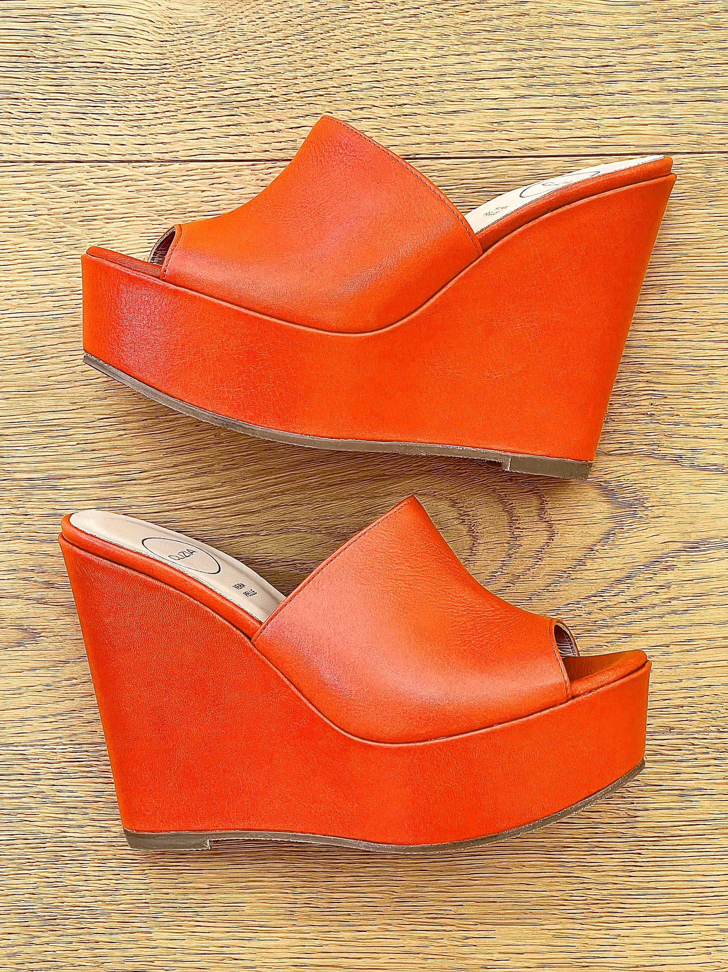 EMMA ORANGE LEATHER