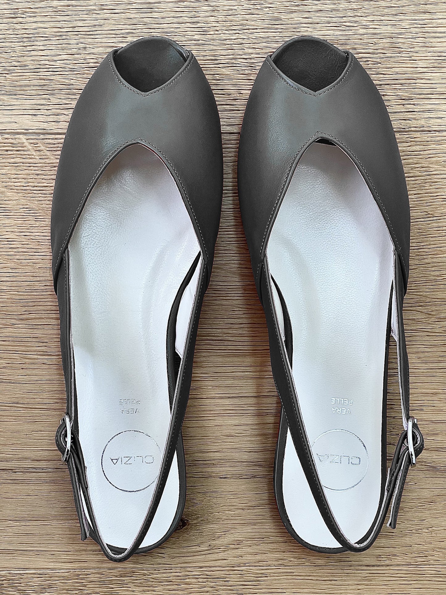 CECIL LEATHER GRAY