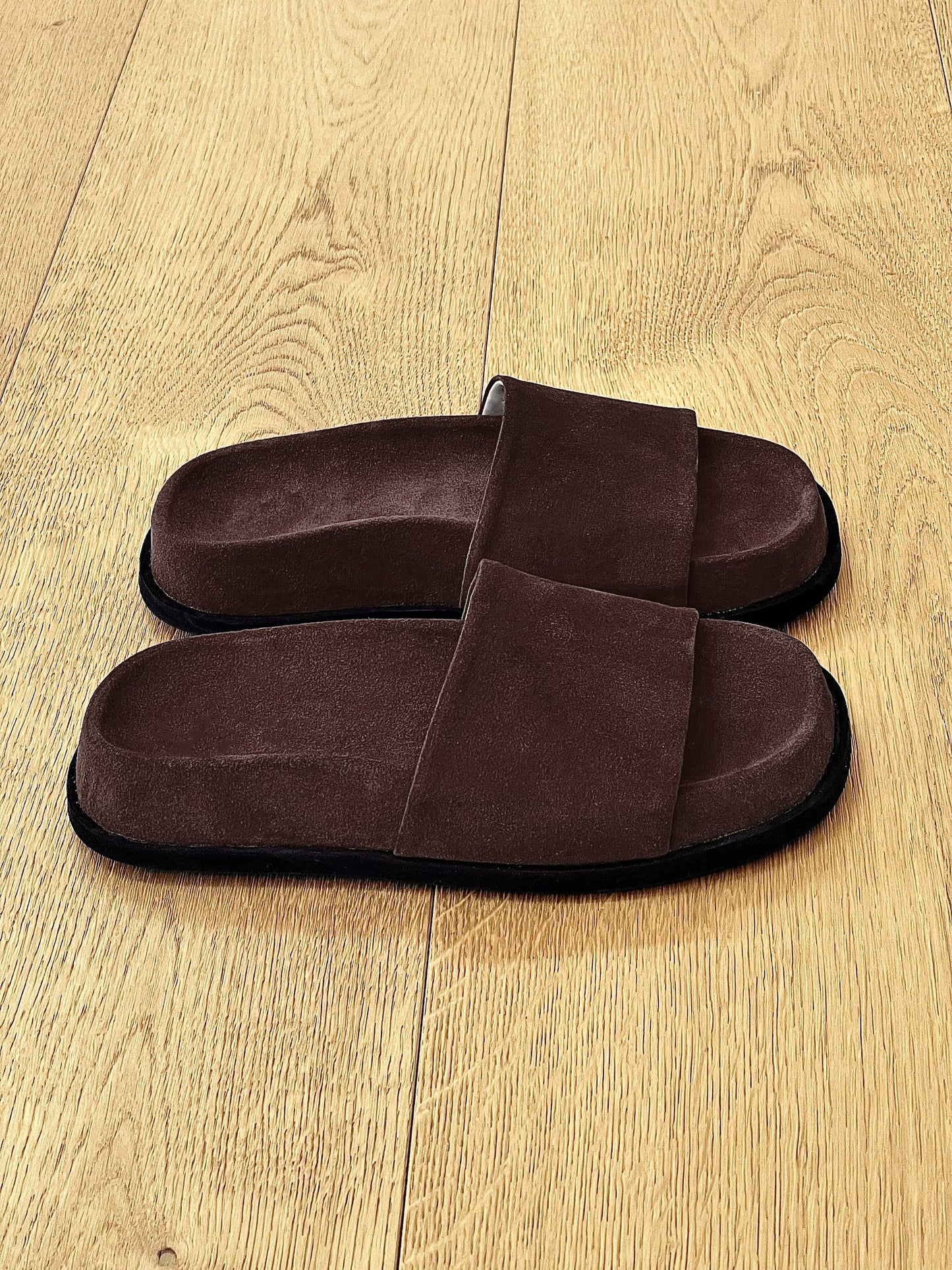 KATRIN BROWN SUEDE