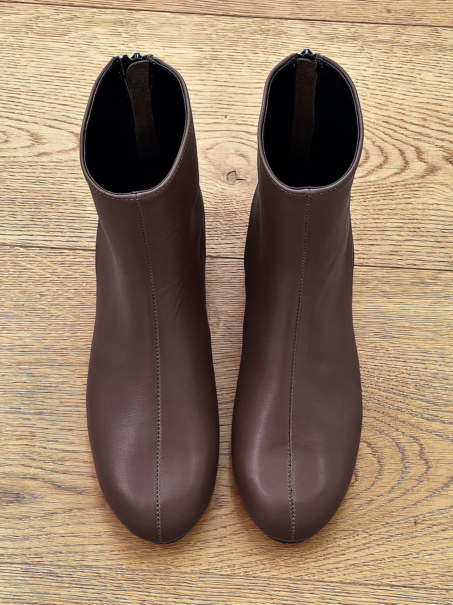 SURIA BROWN LEATHER