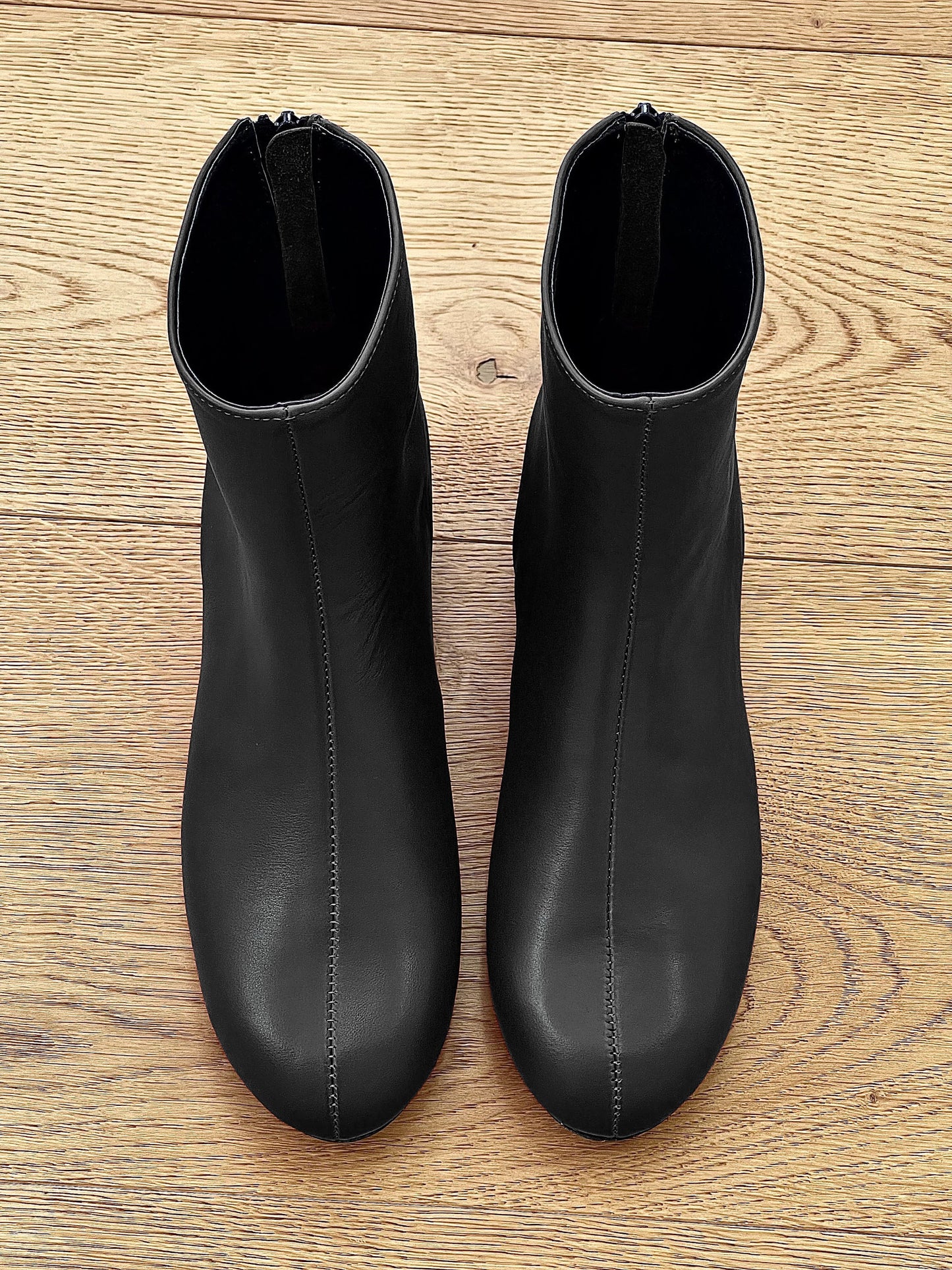 SURIA LEATHER BLACK