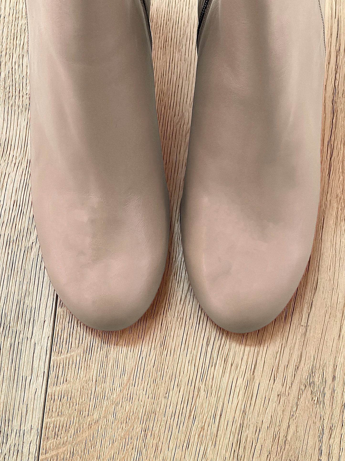 ROMA BEIGE LEATHER
