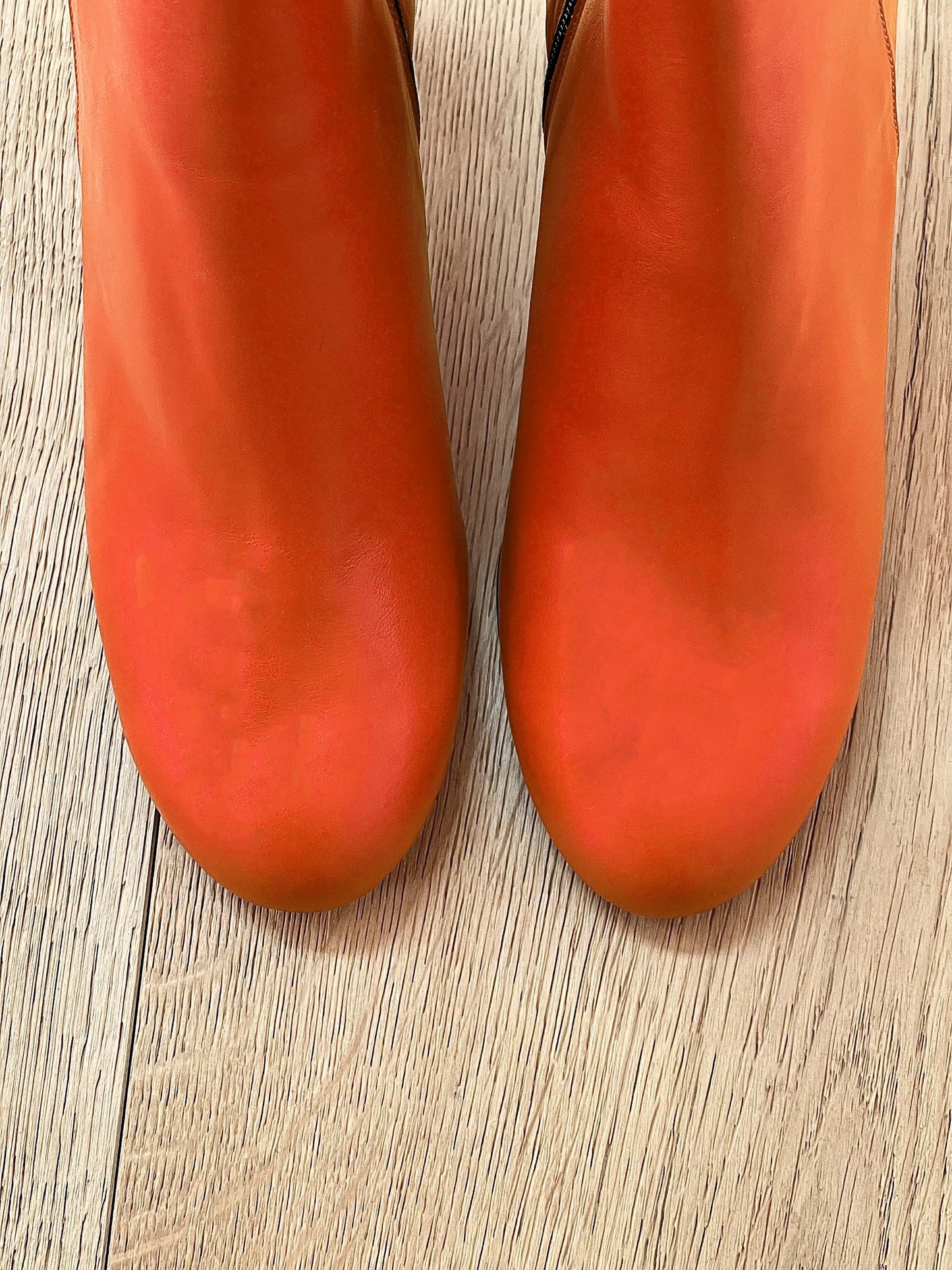 ROME ORANGE LEATHER