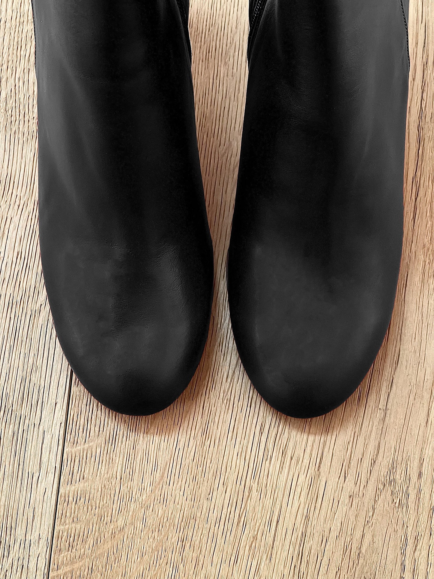 ROME BLACK LEATHER