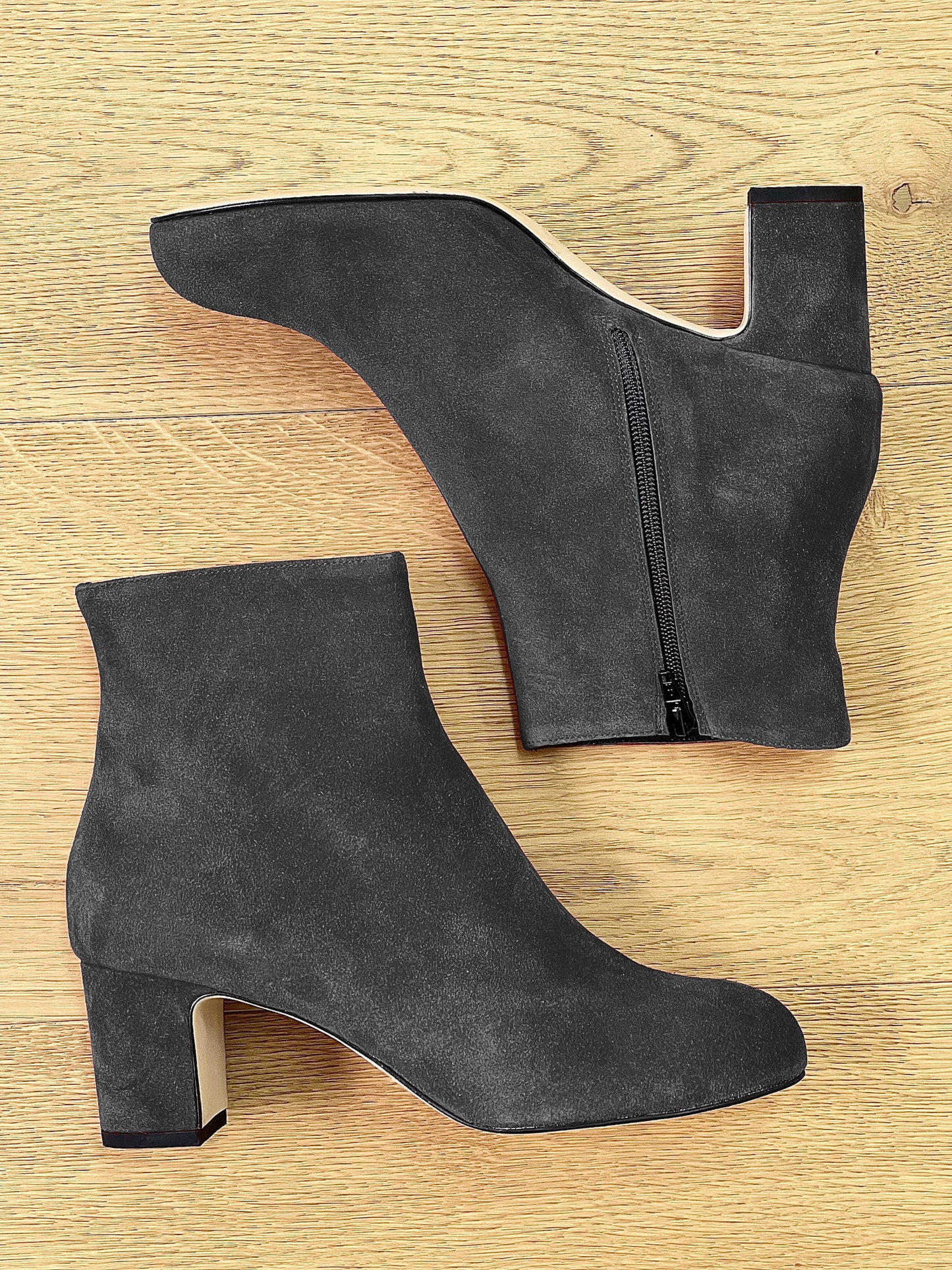GREY SUEDE LUCAS