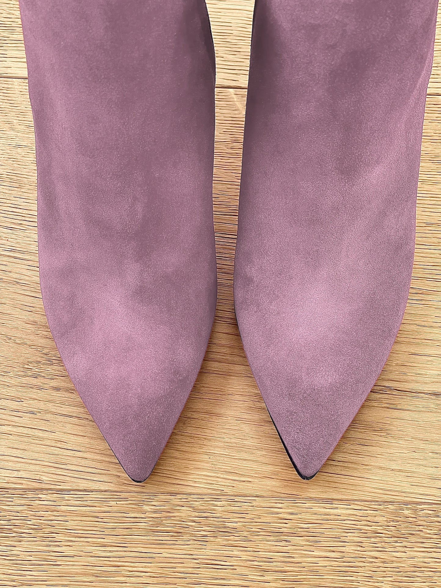 LILAC SUEDE TITA