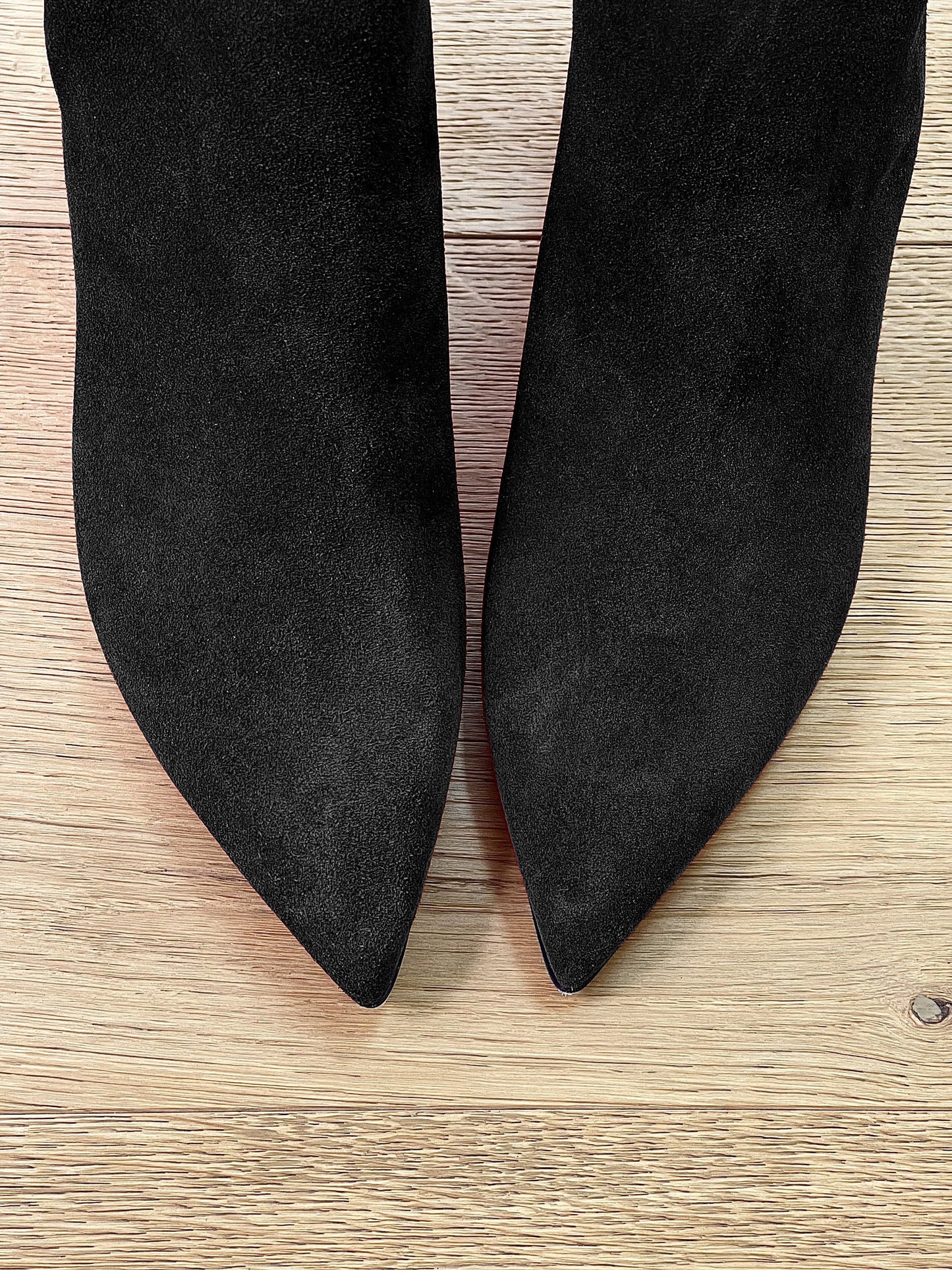 KRYSHA BLACK SUEDE