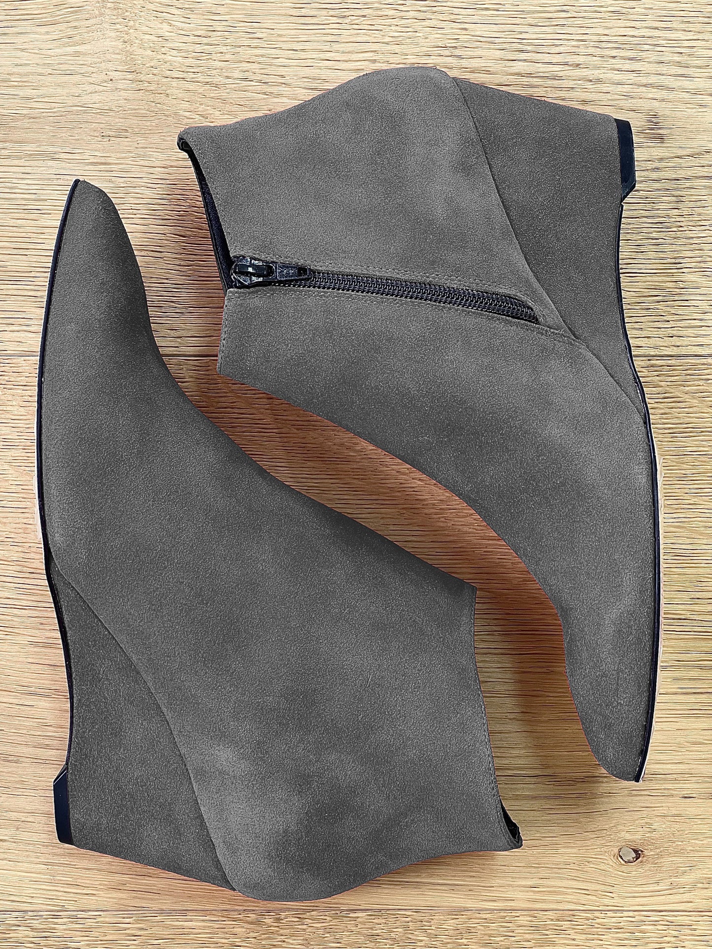 KRYSHA GRAY SUEDE