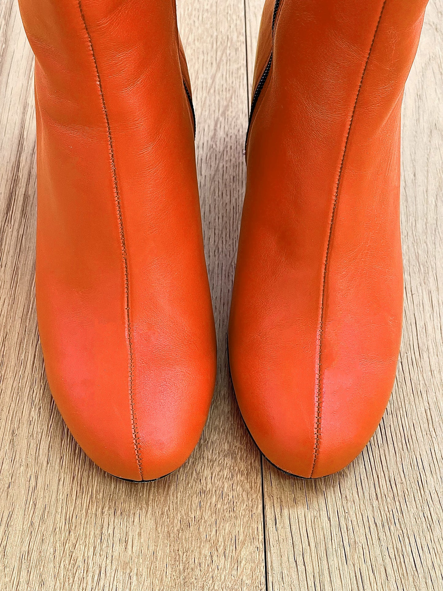 VIENNA LEATHER ORANGE