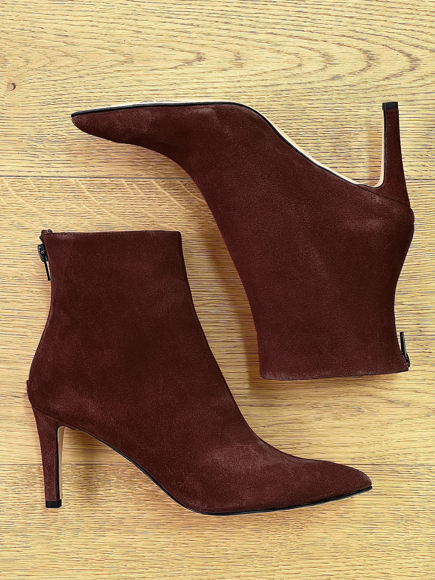 IRIS BROWN SUEDE