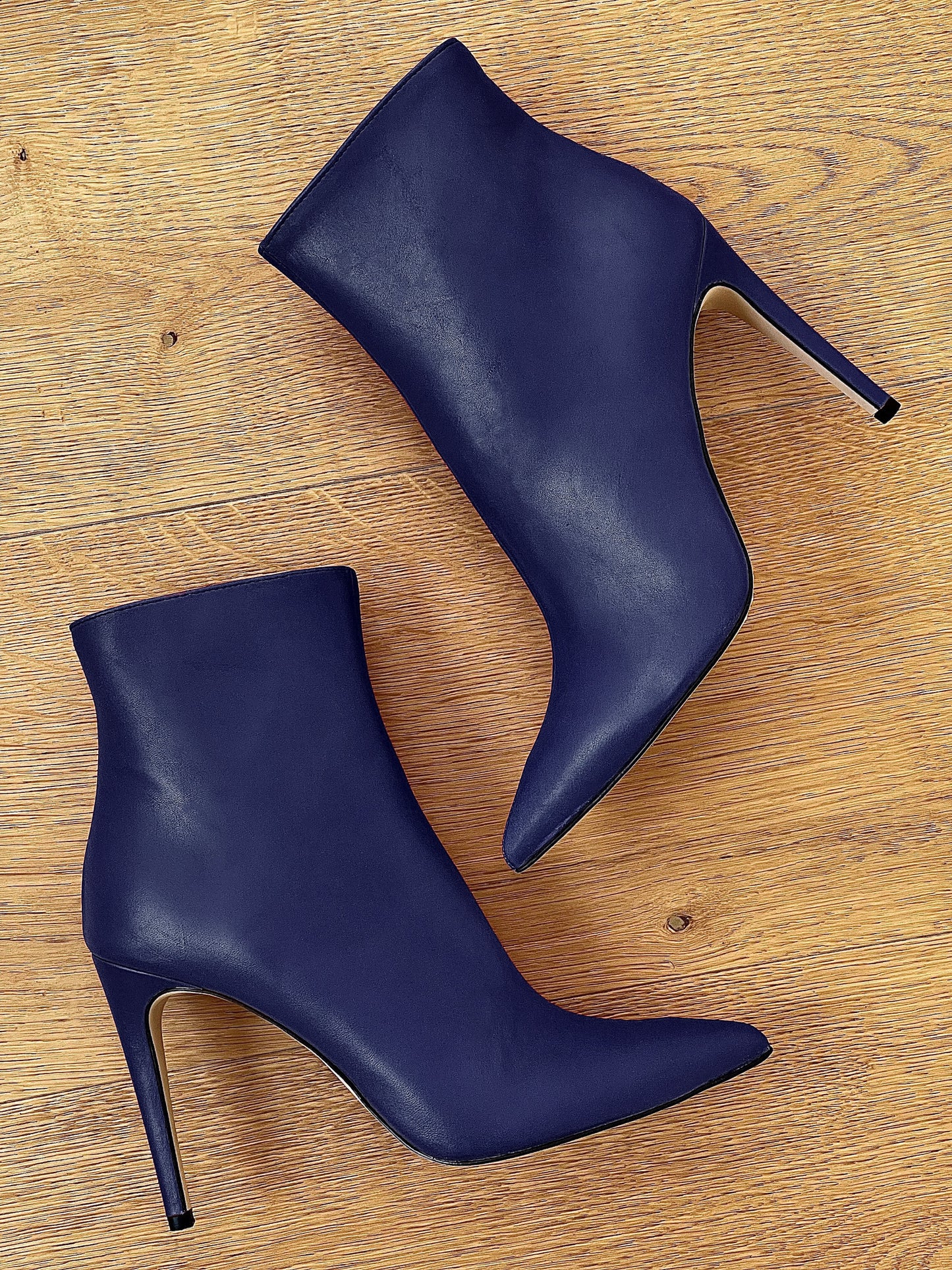 BORN BLUE LEATHER