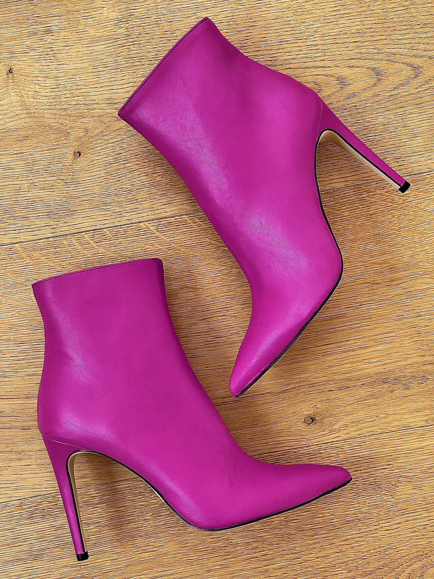 BORN FUCHSIA LEATHER
