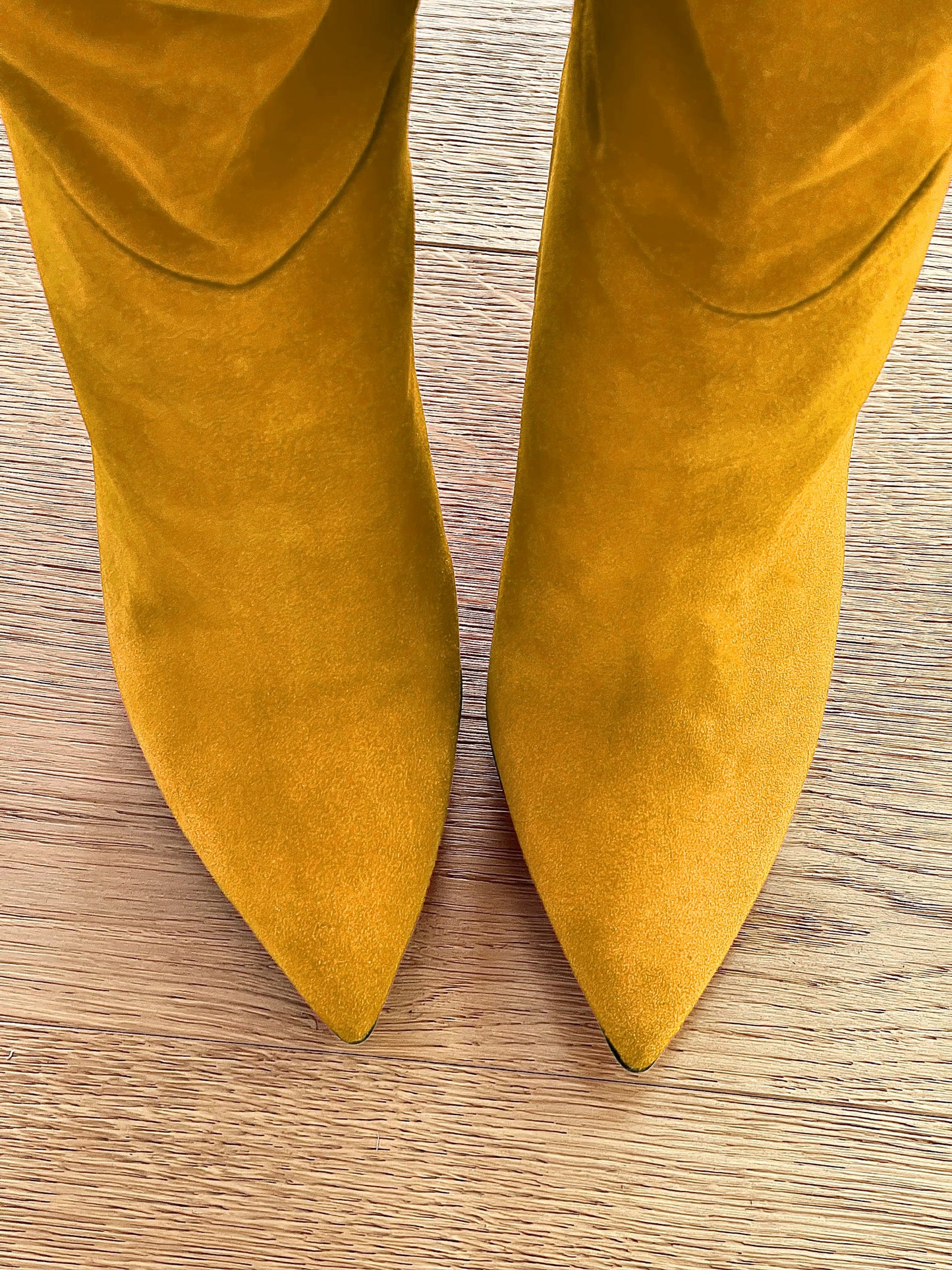 YELLOW SUEDE ARZU