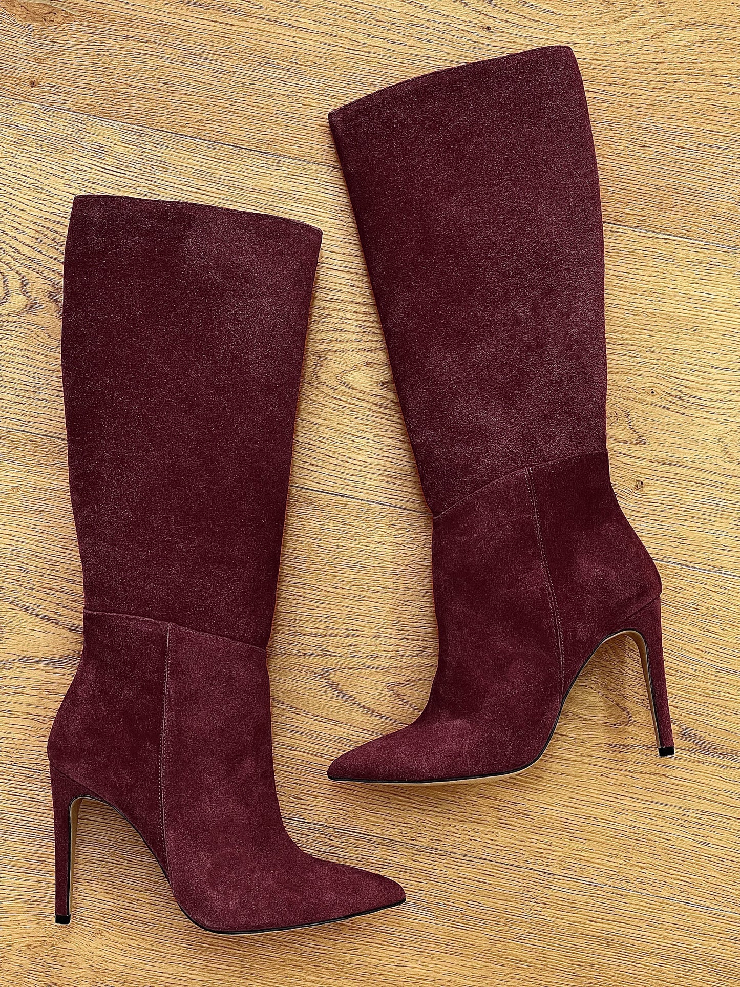 MAYA BURGUNDY SUEDE