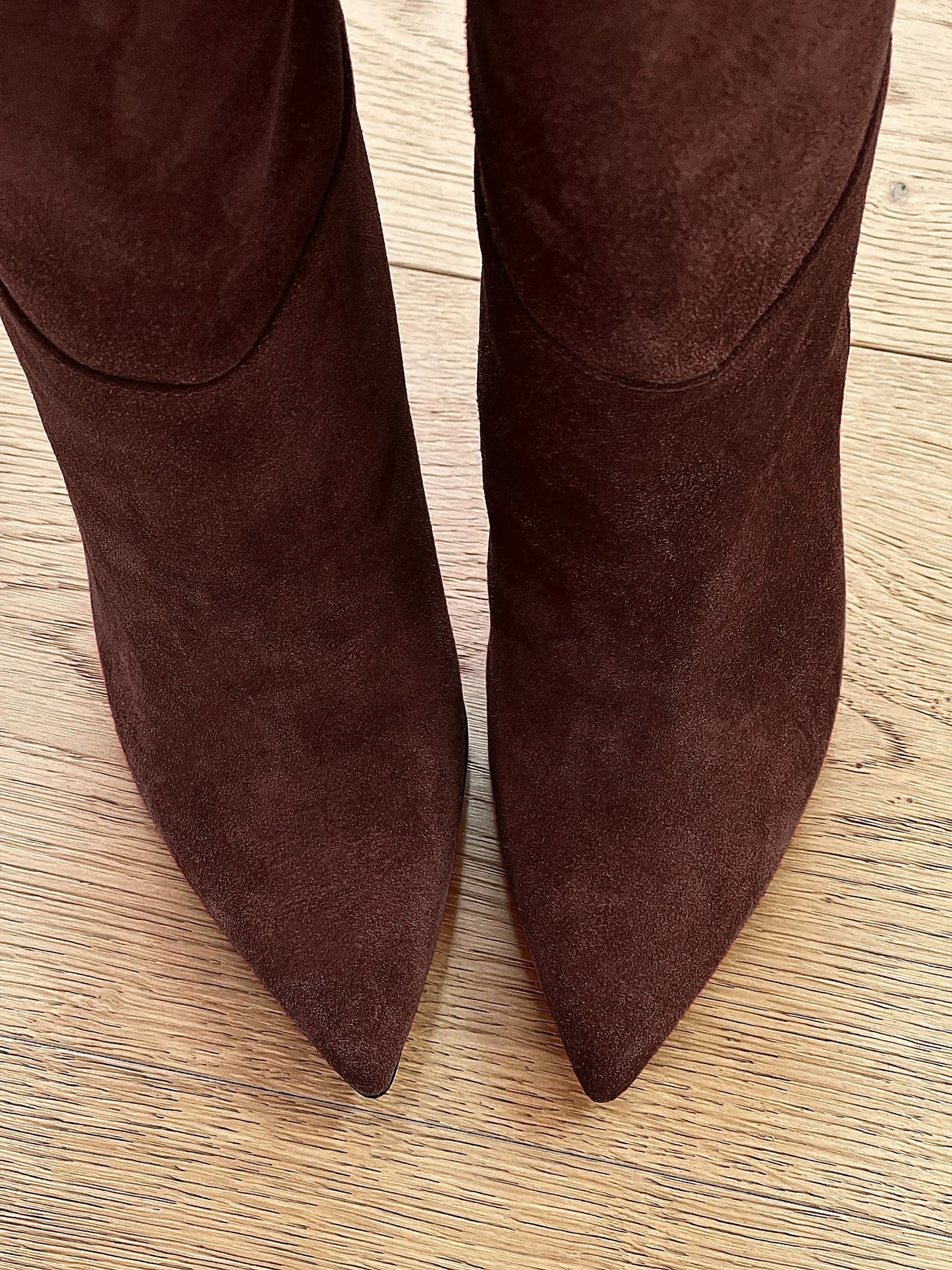 MAYA BROWN SUEDE