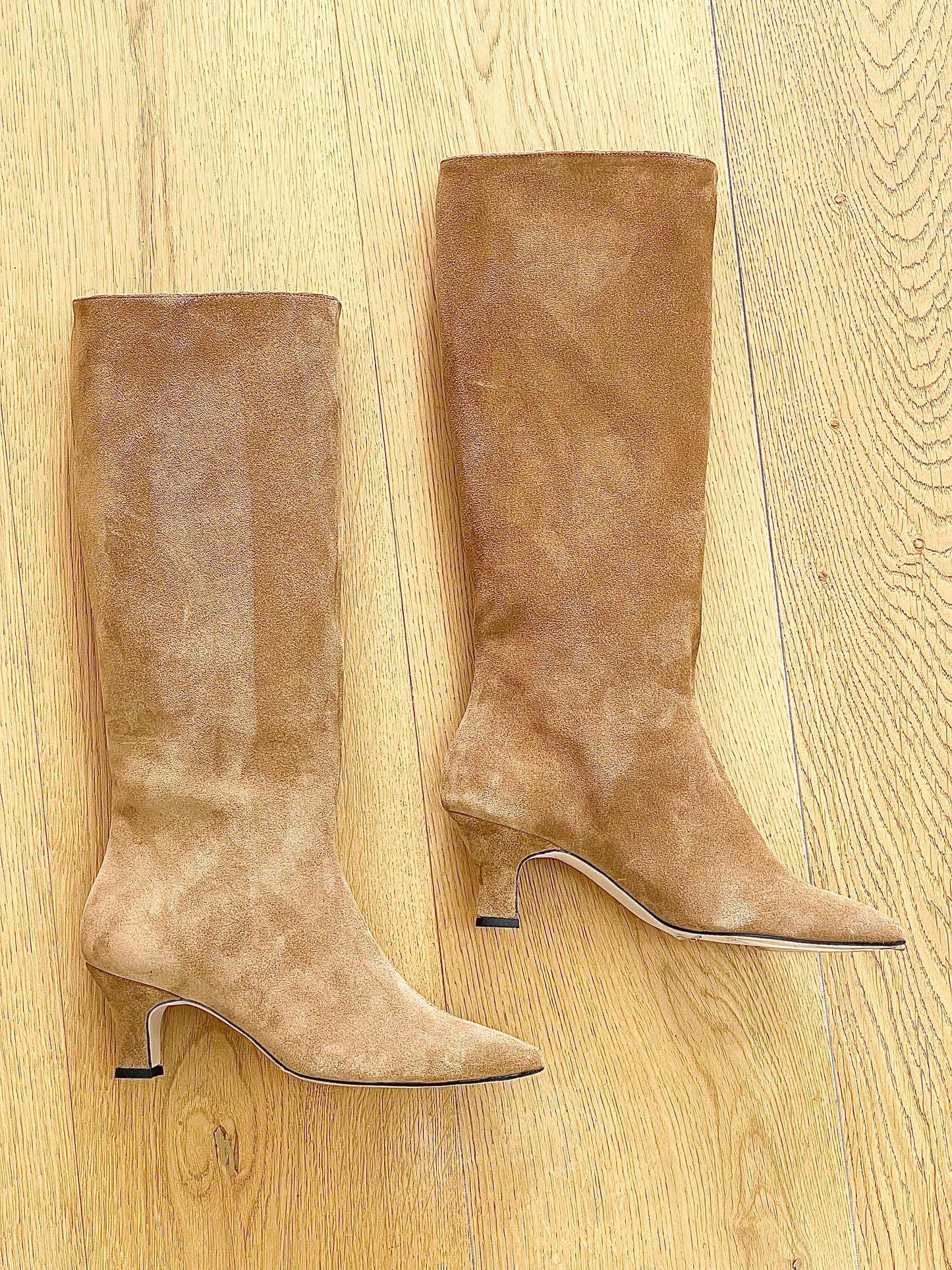 MAGELLAN SUEDE LEATHER