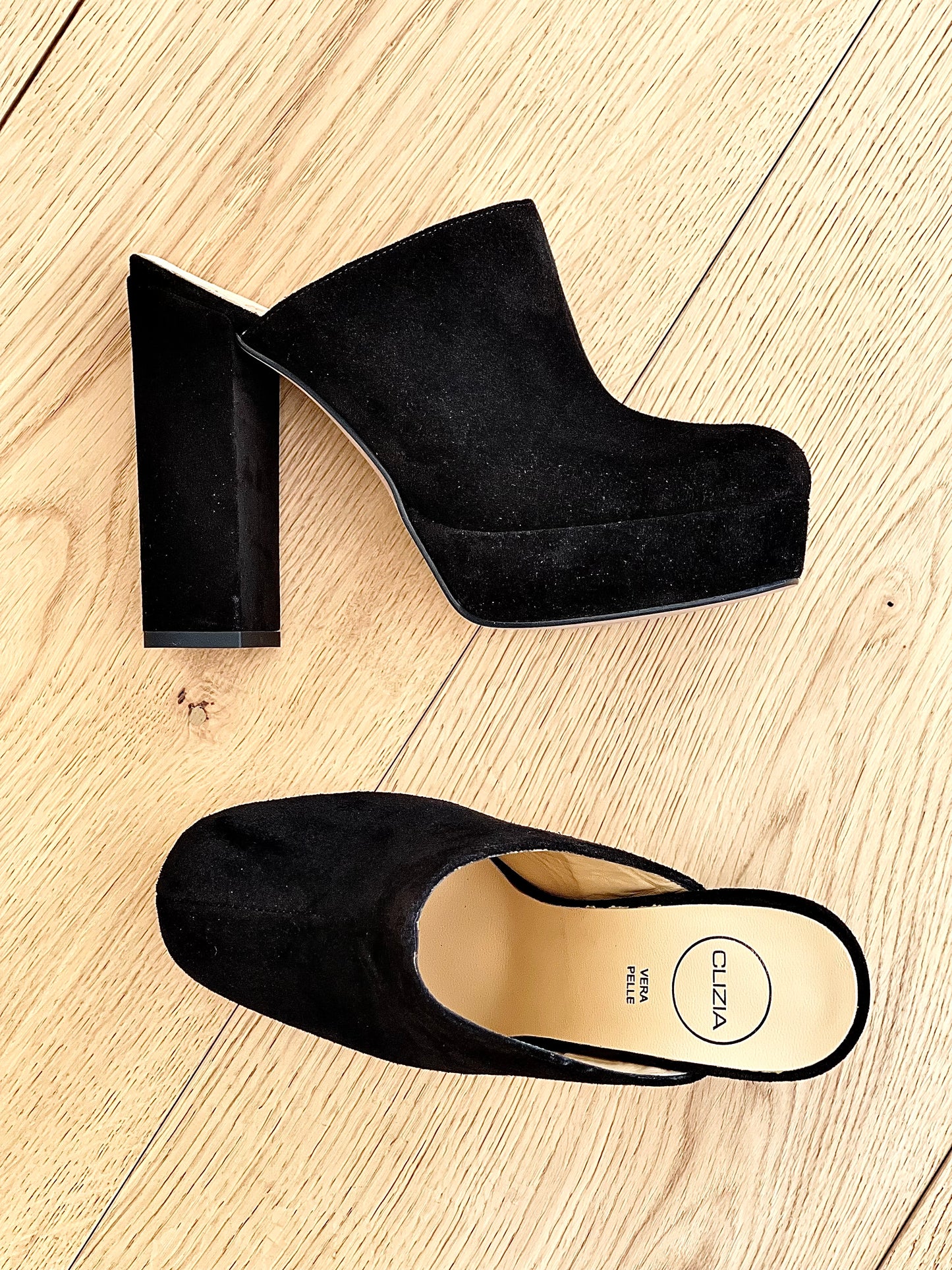 ELVIRA BLACK SUEDE